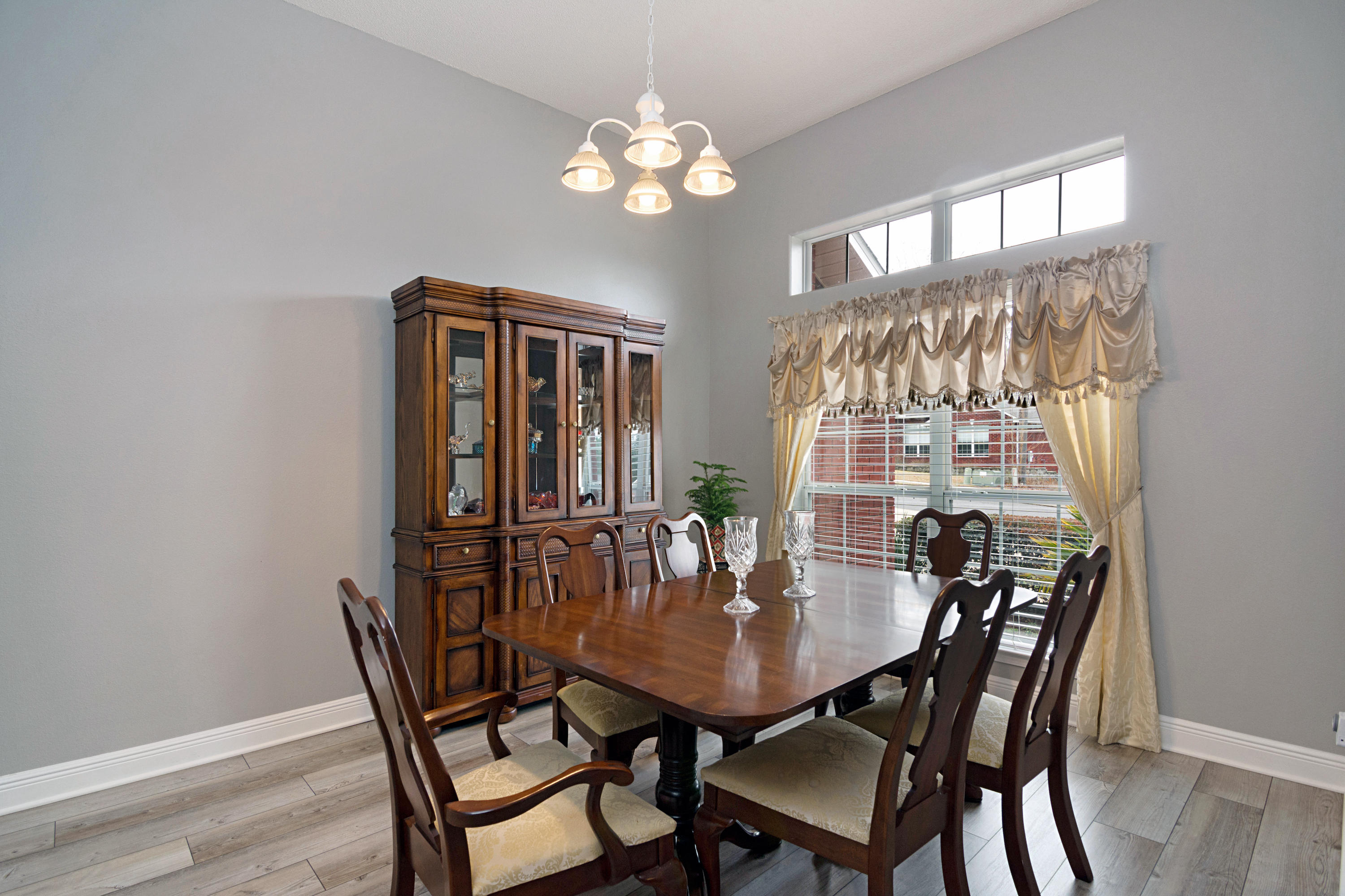 FOX VALLEY - Residential