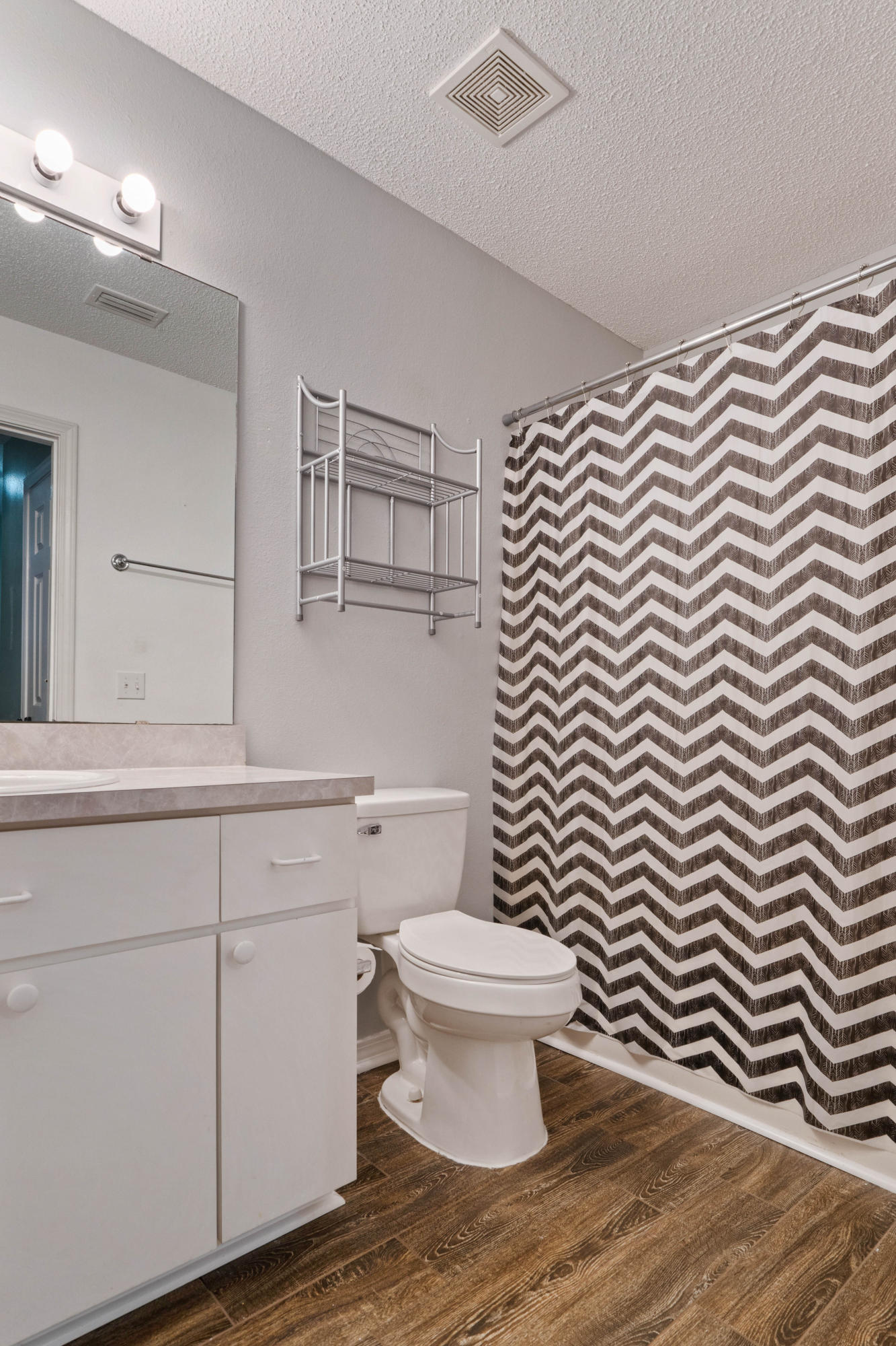 IVALEA GARDENS - Residential