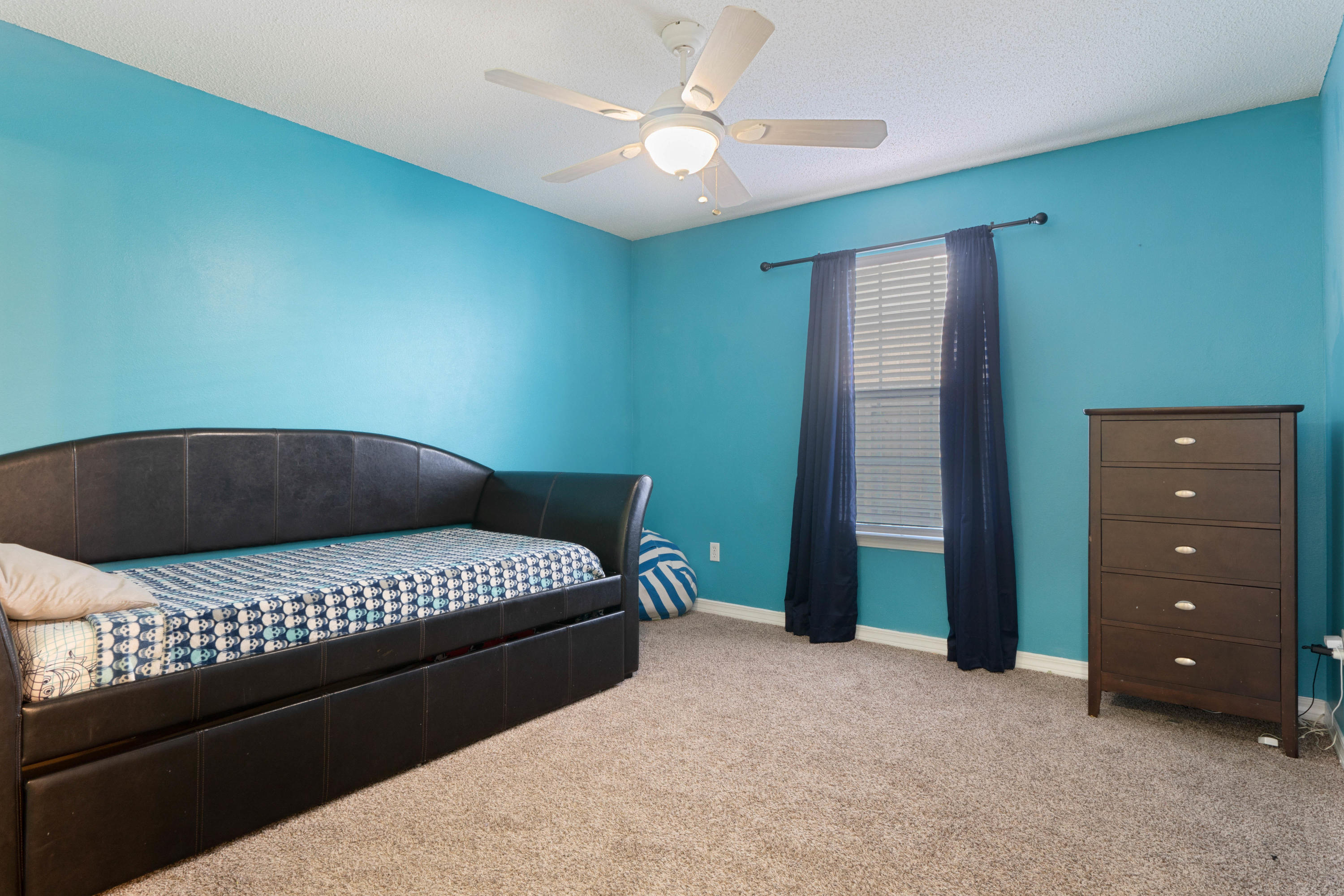 IVALEA GARDENS - Residential