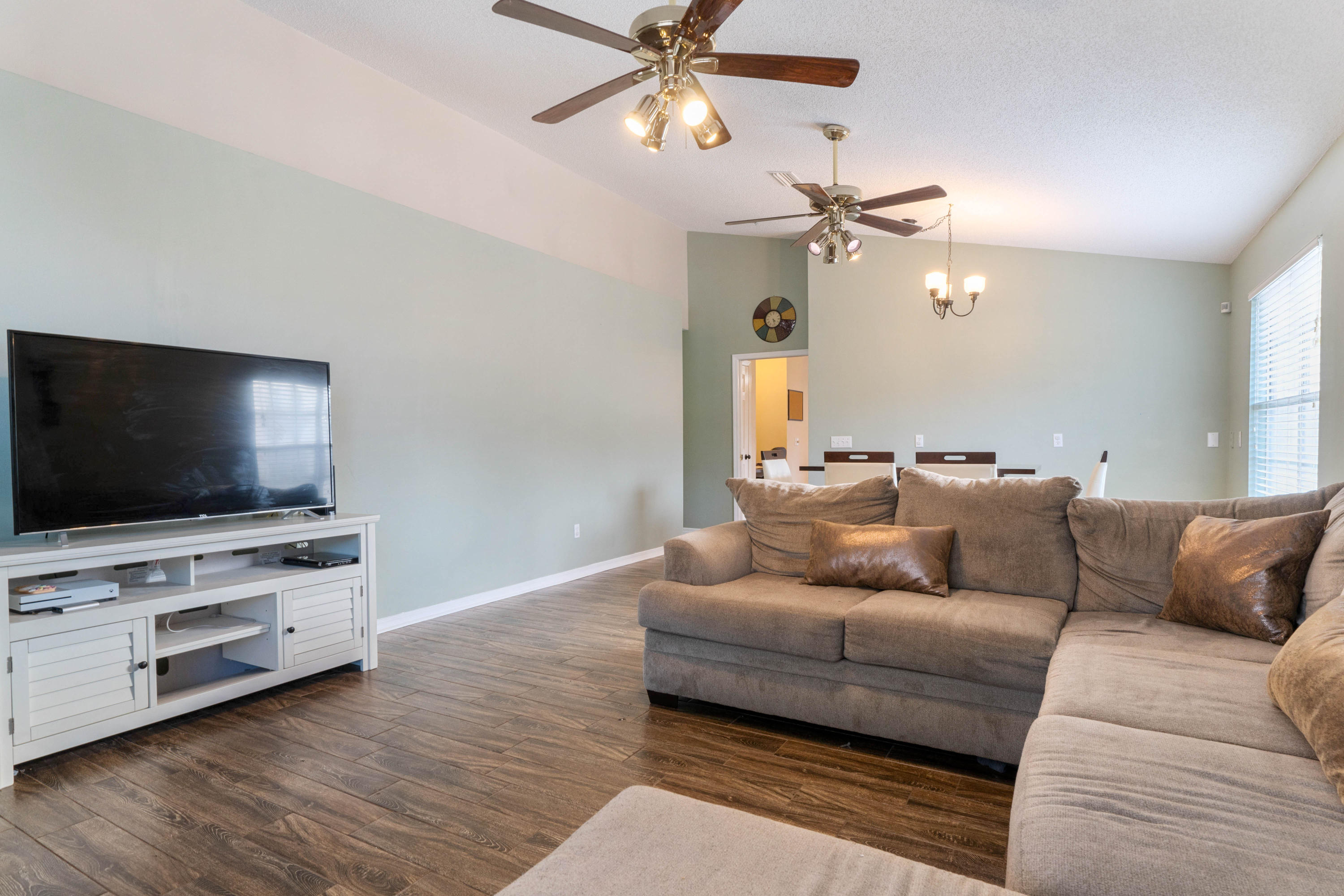 IVALEA GARDENS - Residential