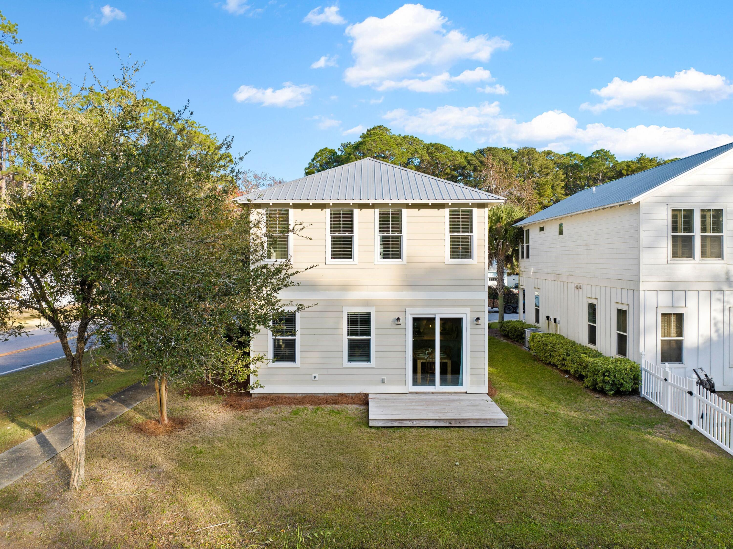 LIGHTHOUSE POINTE - Residential Lease