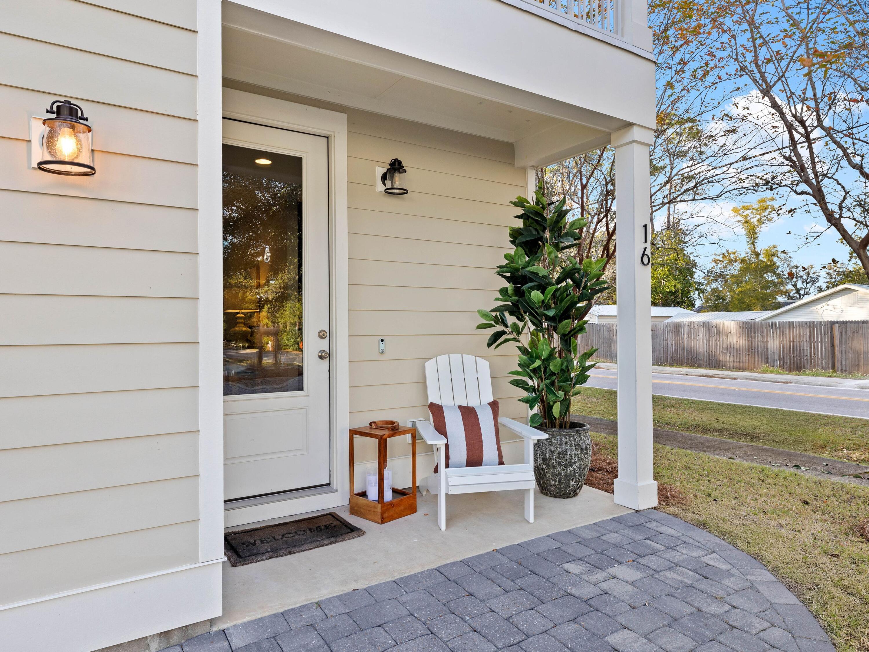 LIGHTHOUSE POINTE - Residential Lease