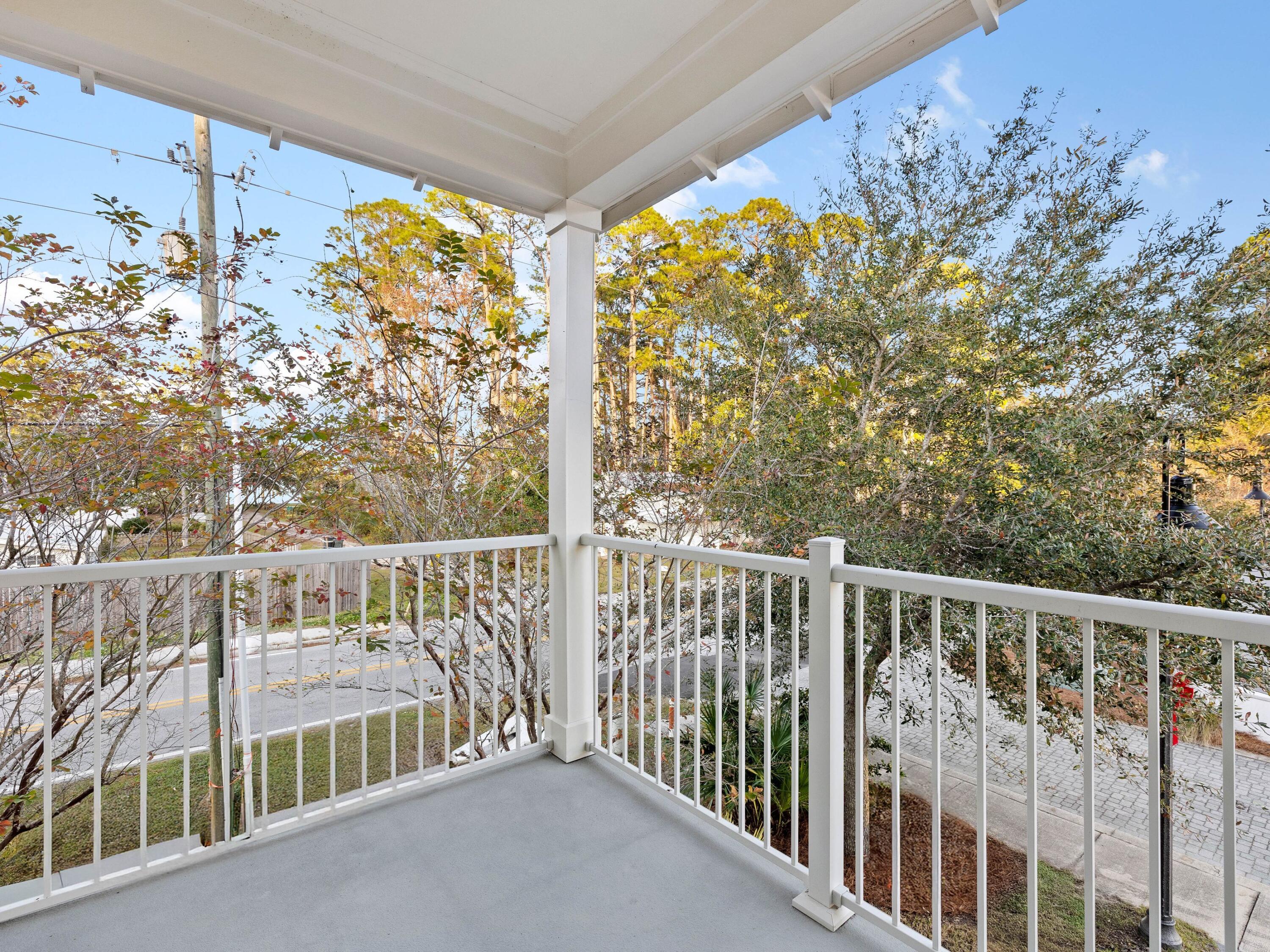 LIGHTHOUSE POINTE - Residential Lease
