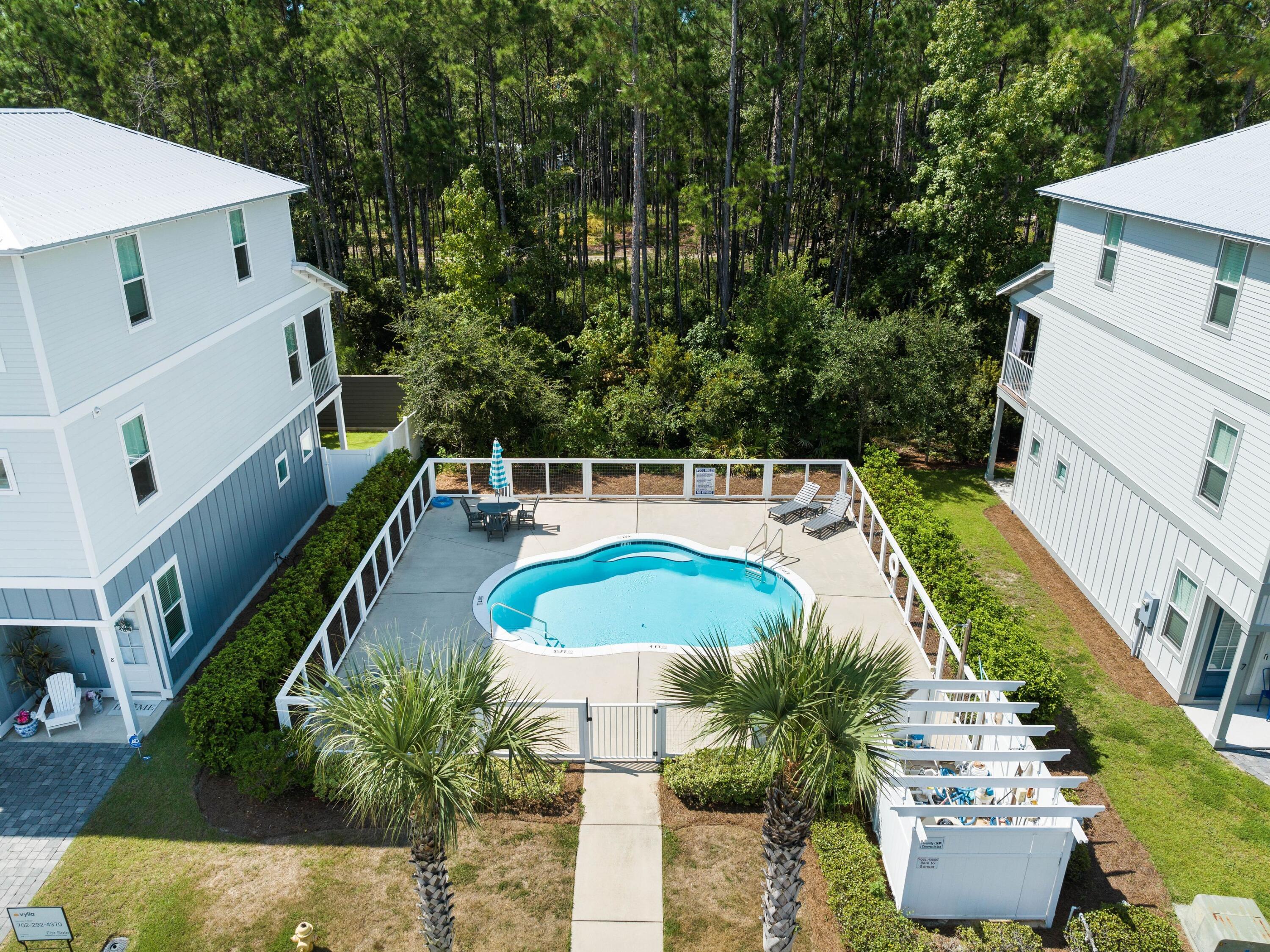 LIGHTHOUSE POINTE - Residential Lease