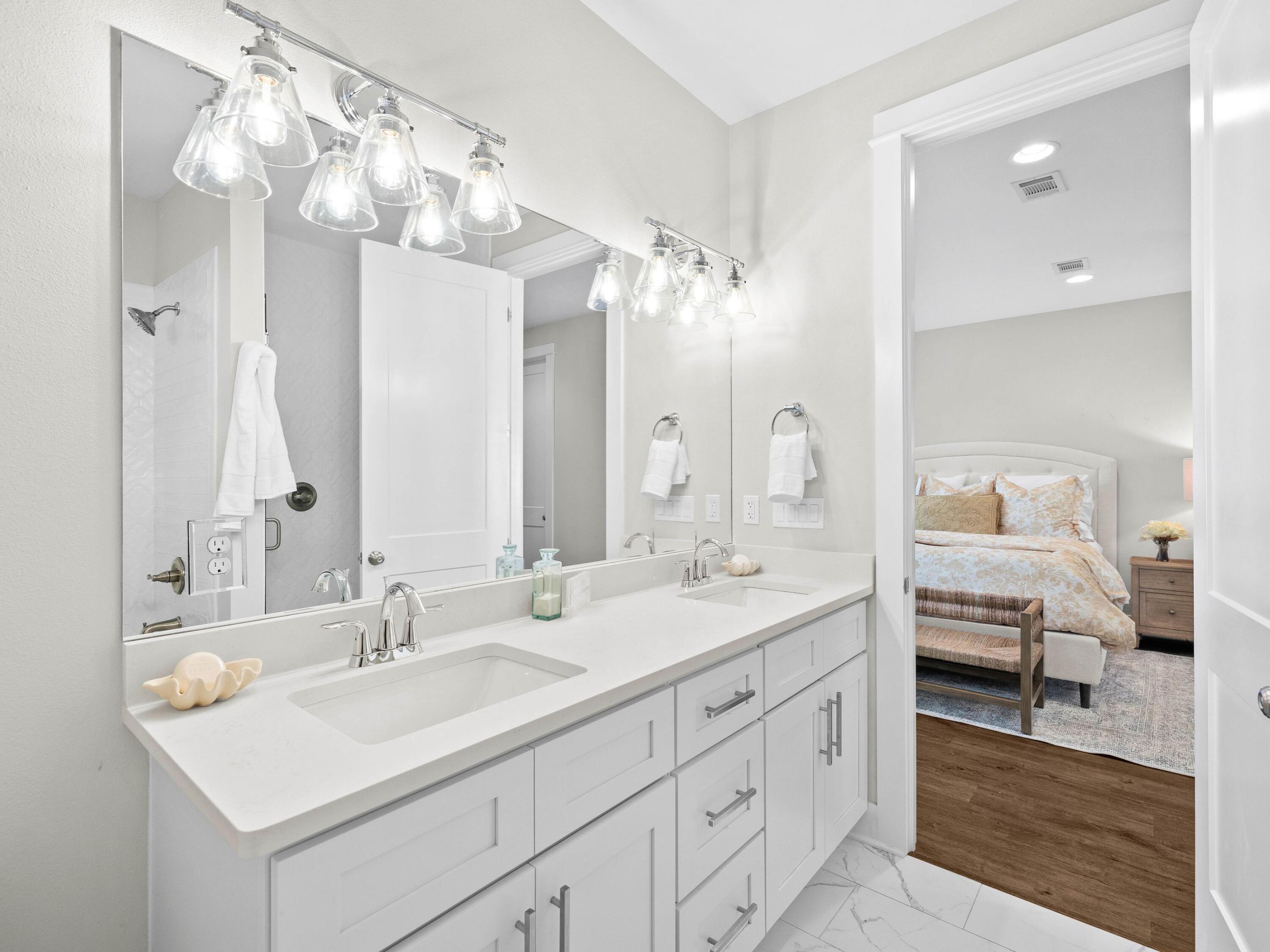 LIGHTHOUSE POINTE - Residential Lease