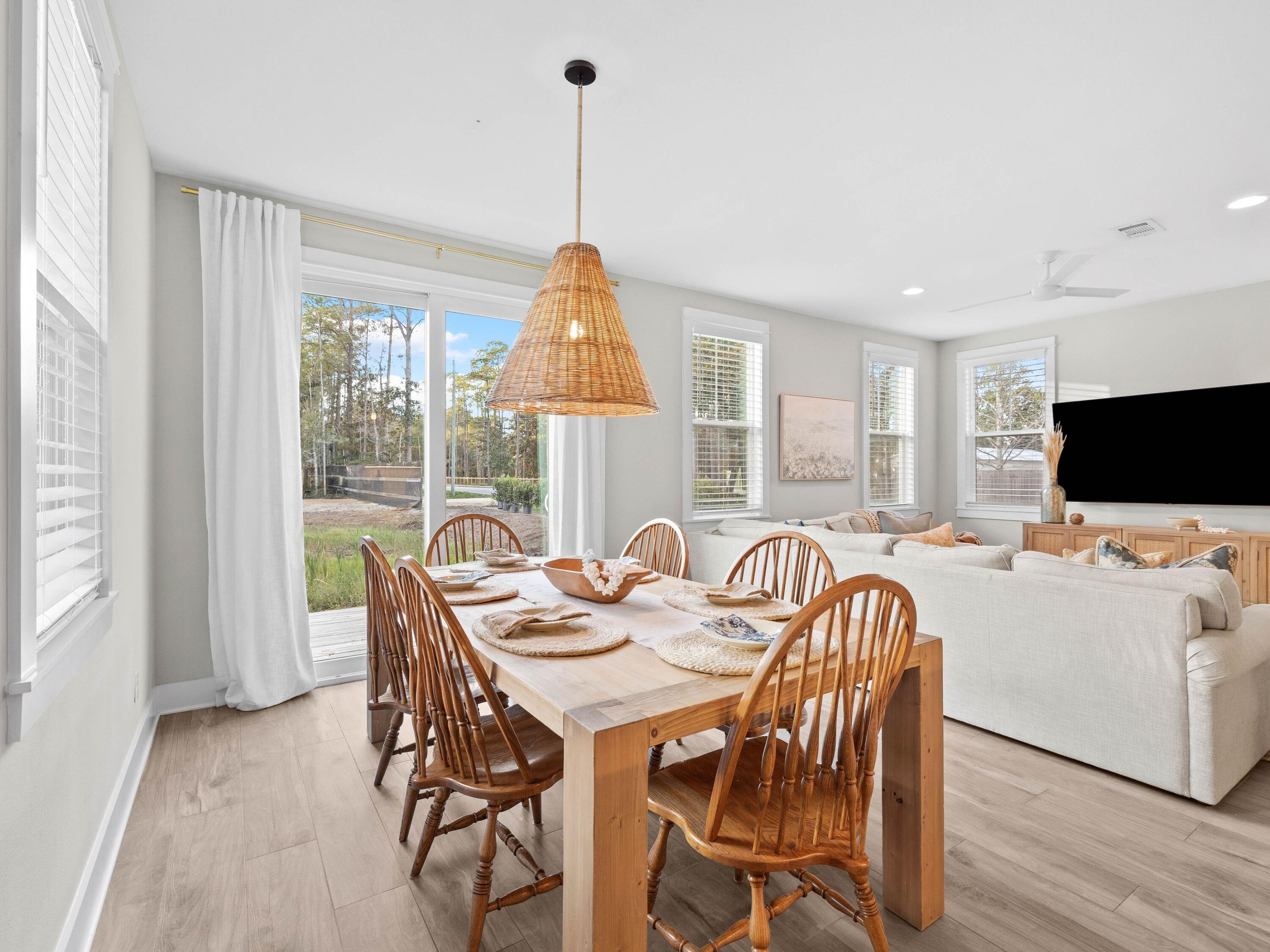 LIGHTHOUSE POINTE - Residential Lease