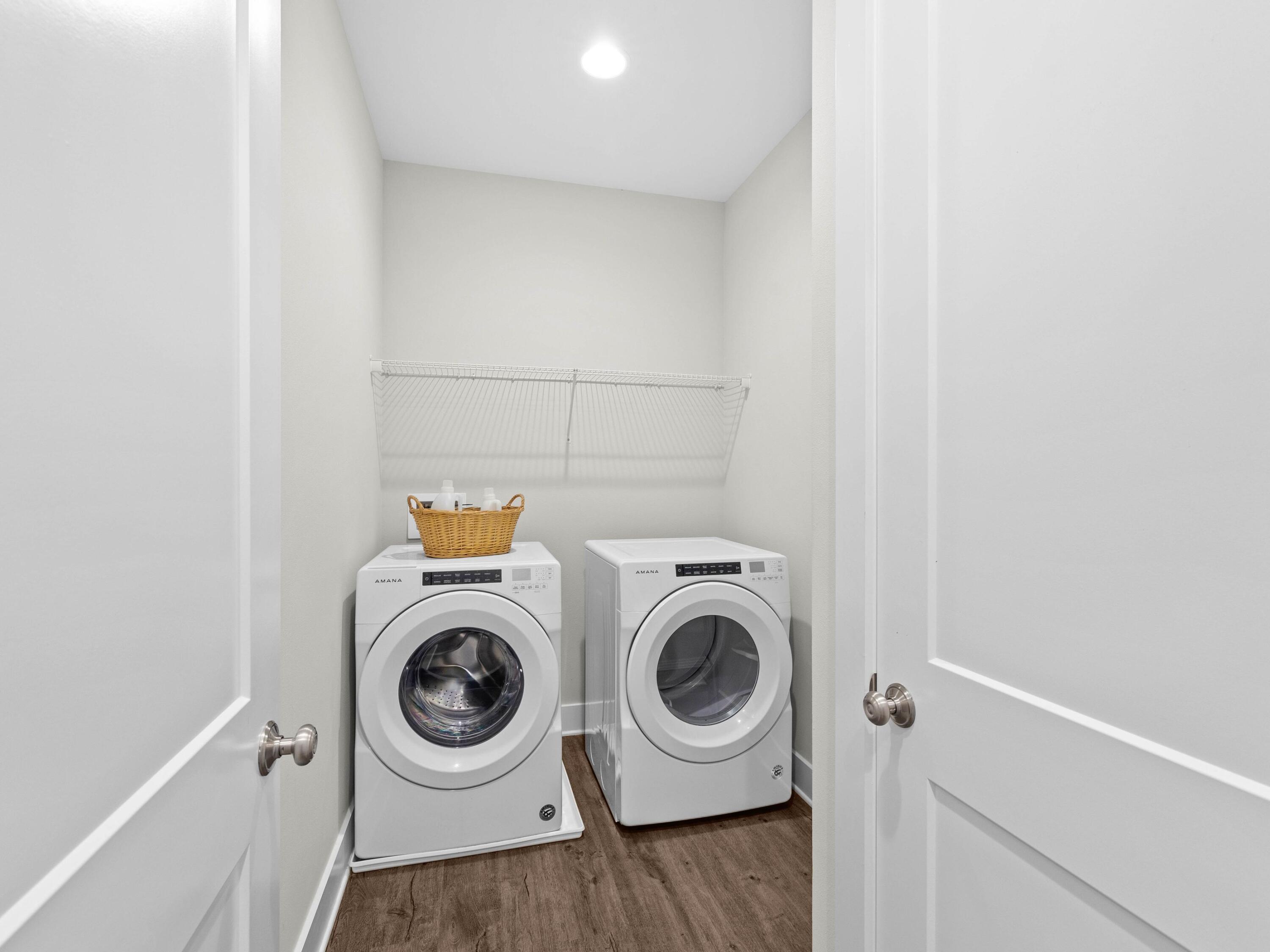 LIGHTHOUSE POINTE - Residential Lease