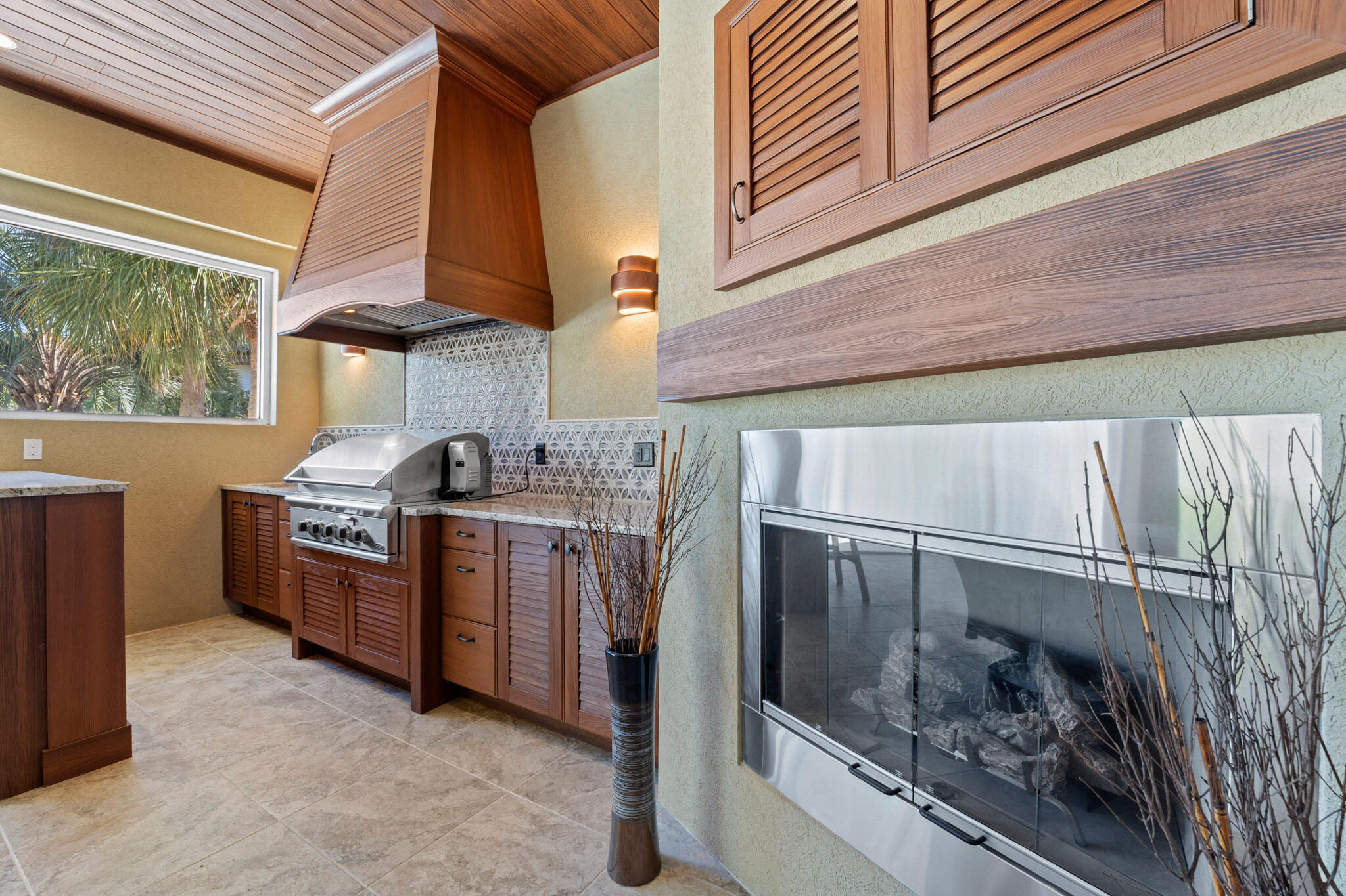 BURNT PINE - Residential