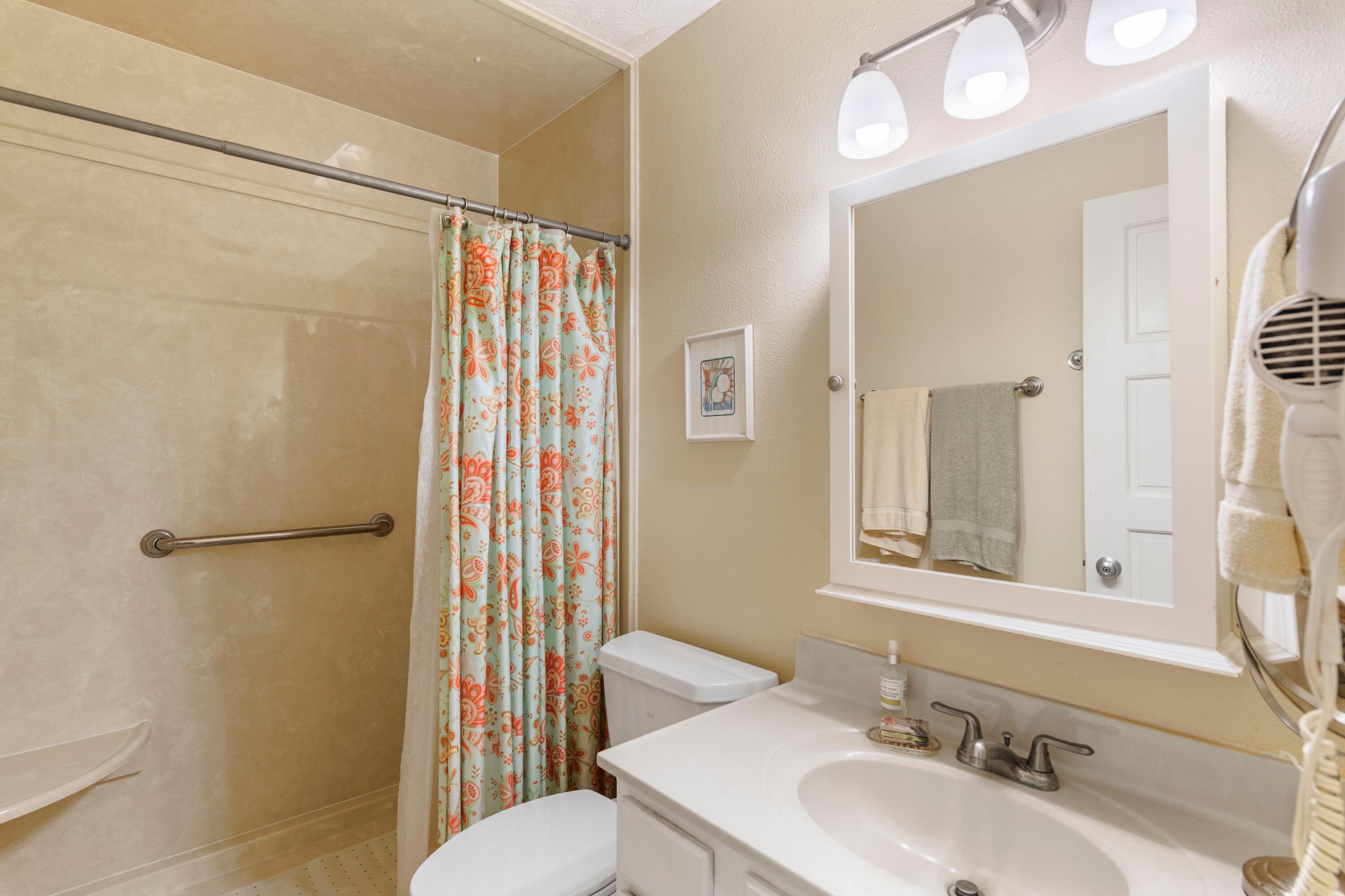 SEAFARER CONDO - Residential