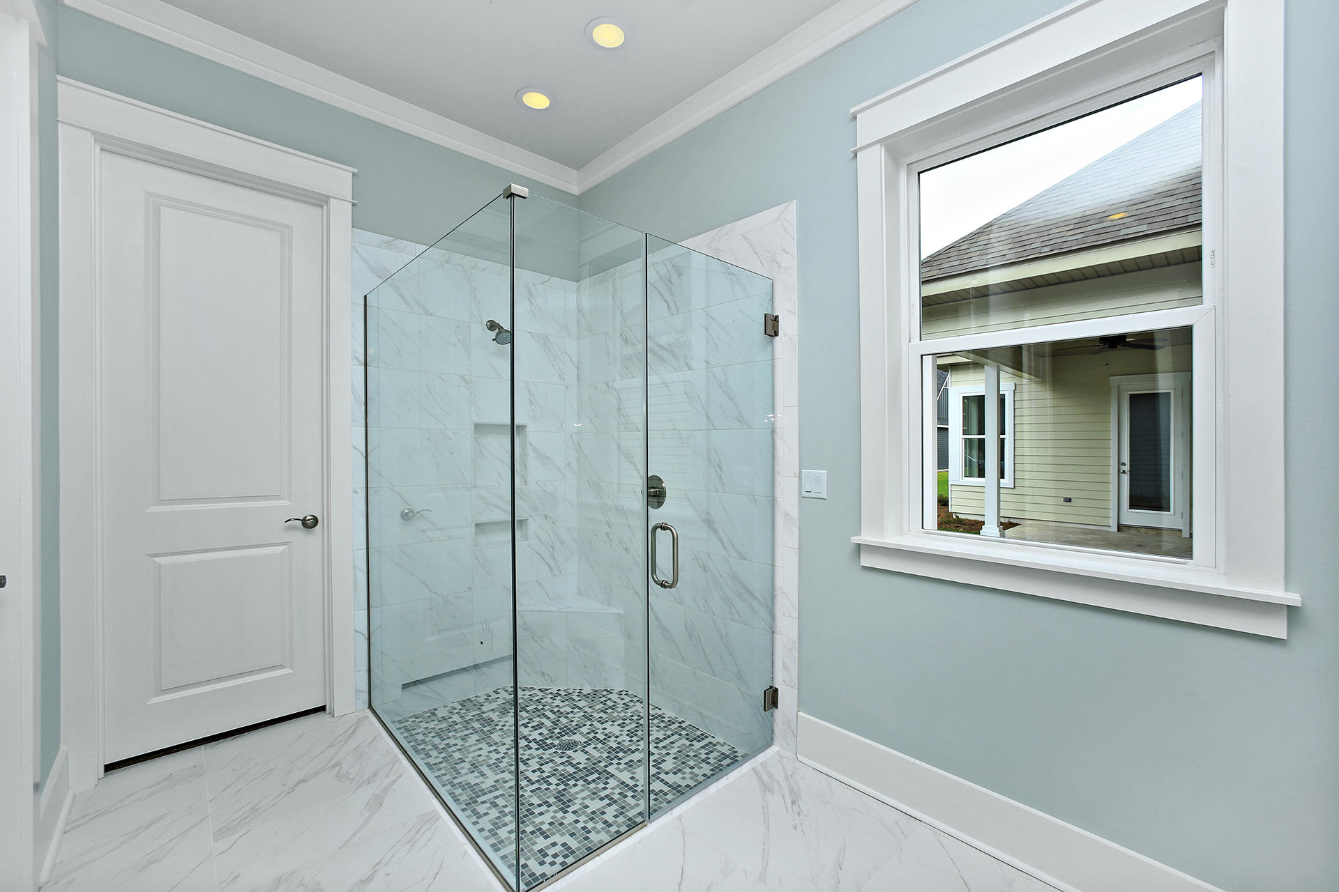 PARADISE COVE - Residential