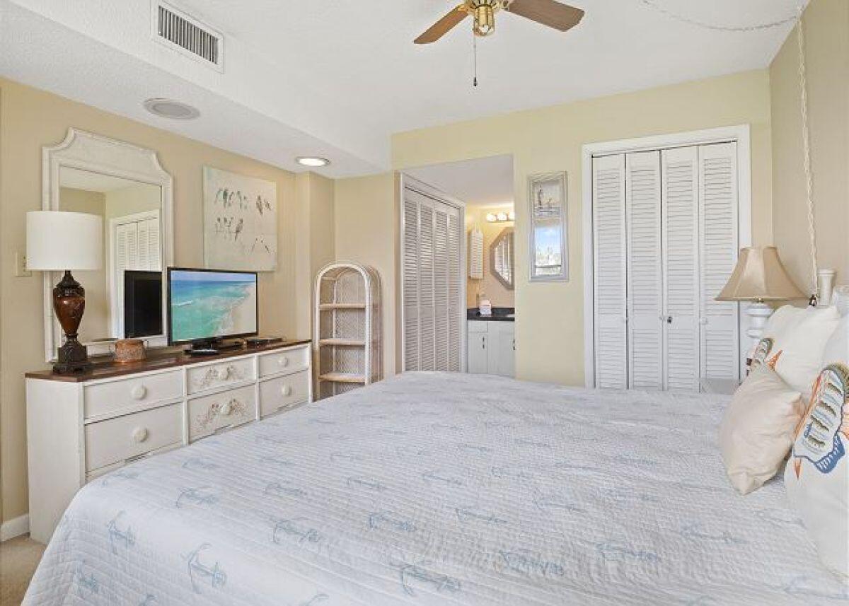 EL MATADOR CONDO - Residential