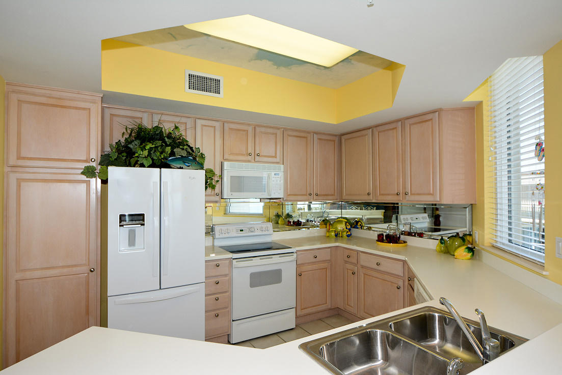 Silver Beach Towers - Residential