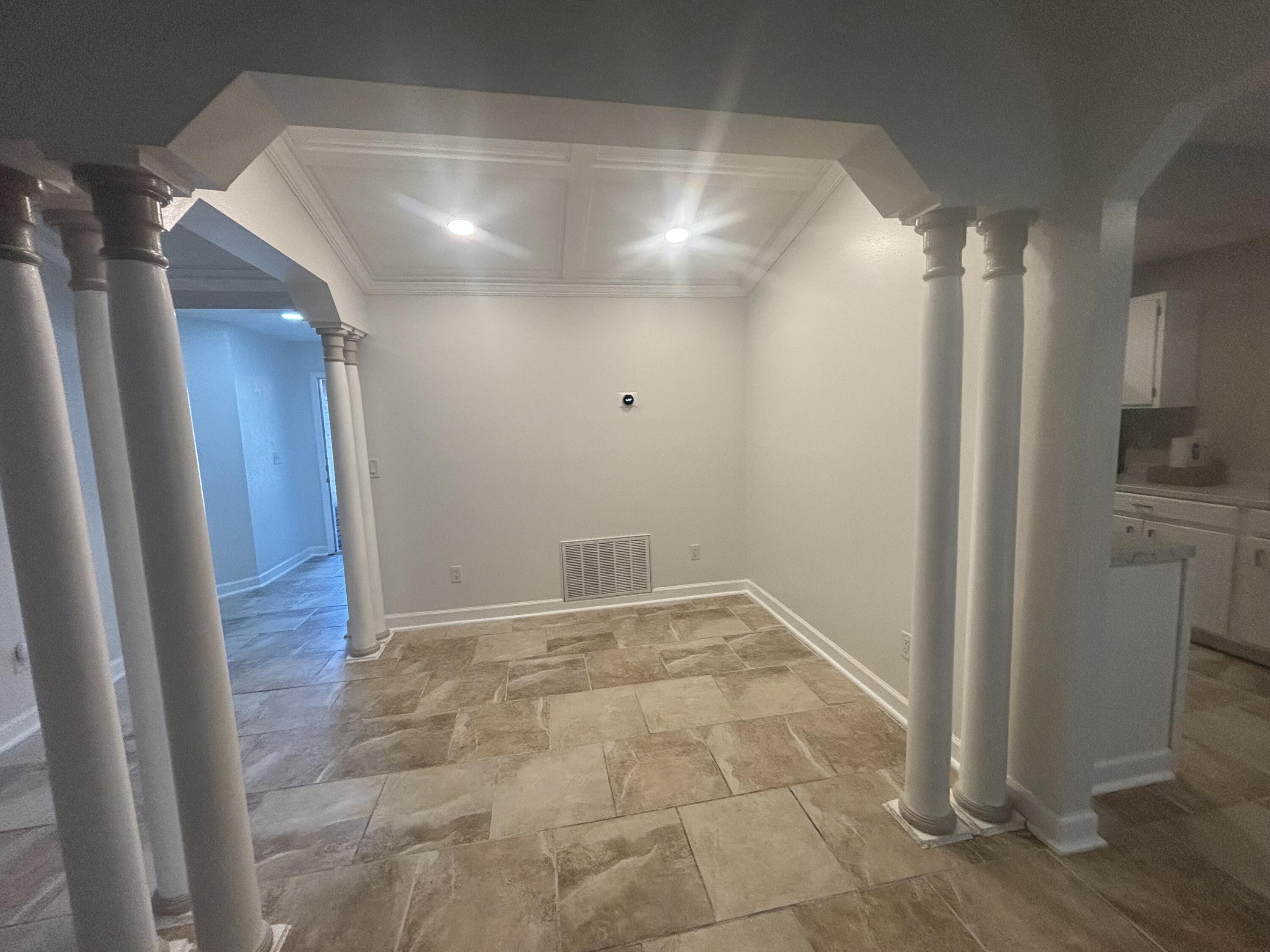 LIVE OAK MANORS - Residential Lease