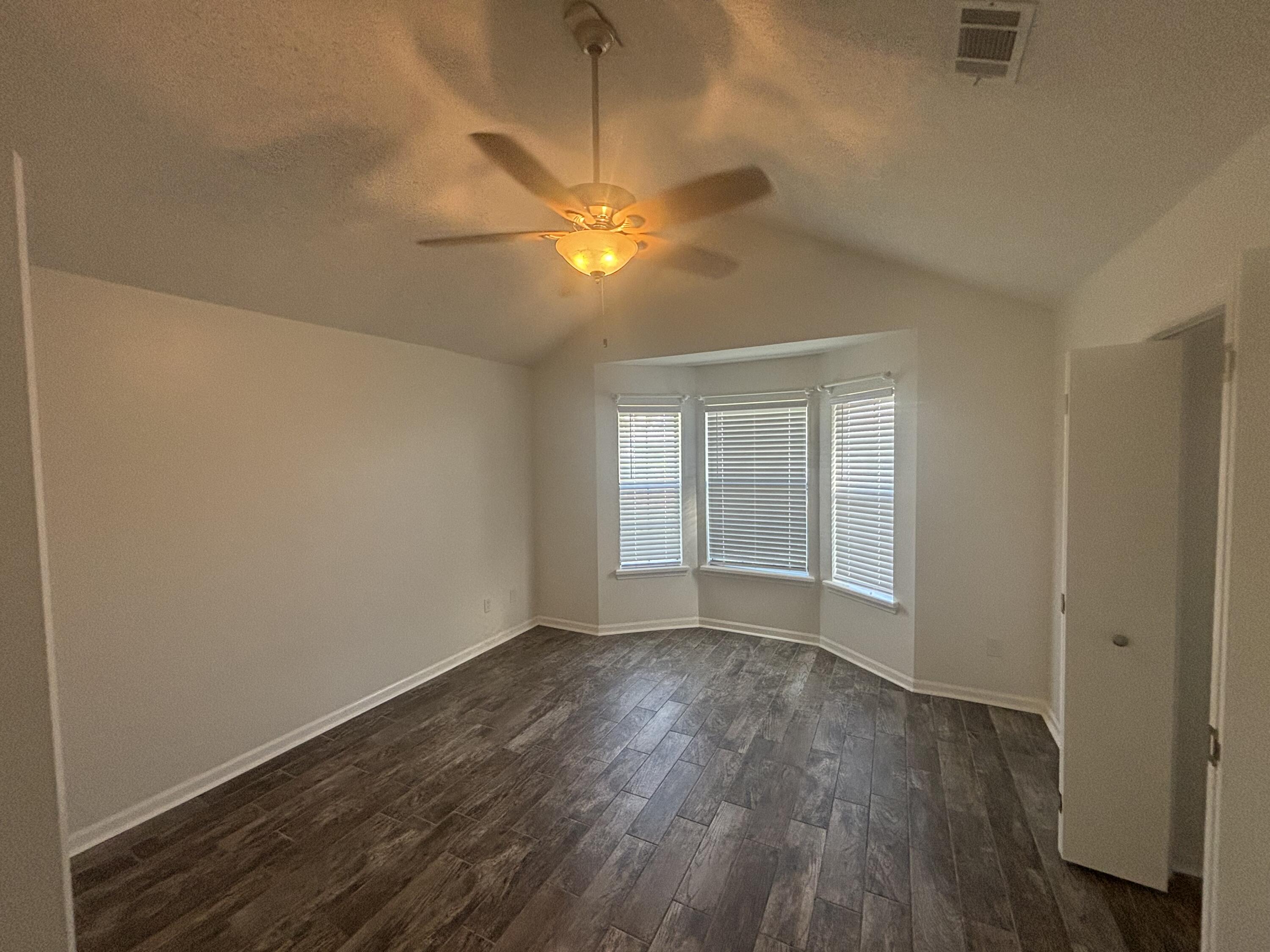 LIVE OAK MANORS - Residential Lease