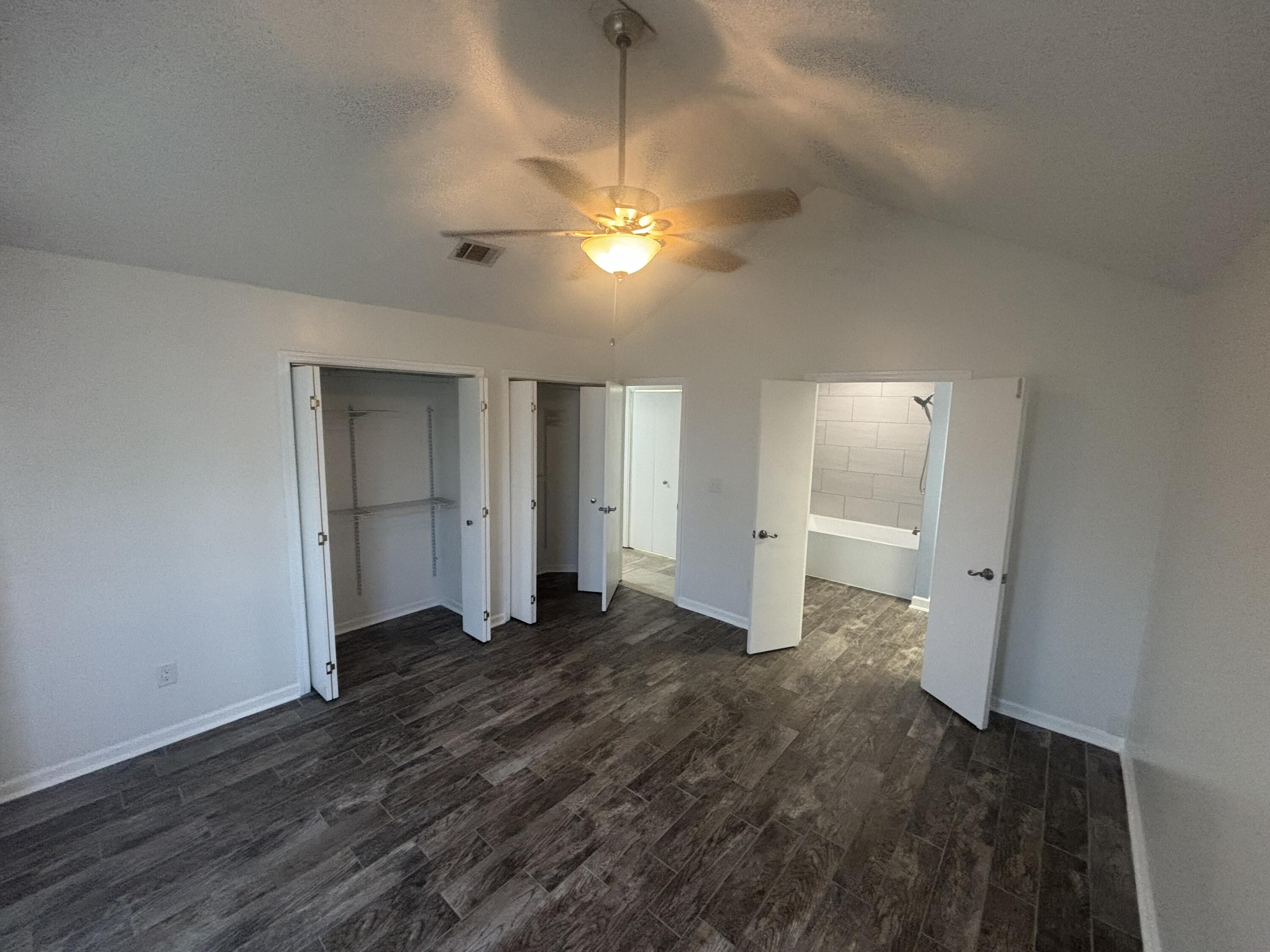 LIVE OAK MANORS - Residential Lease