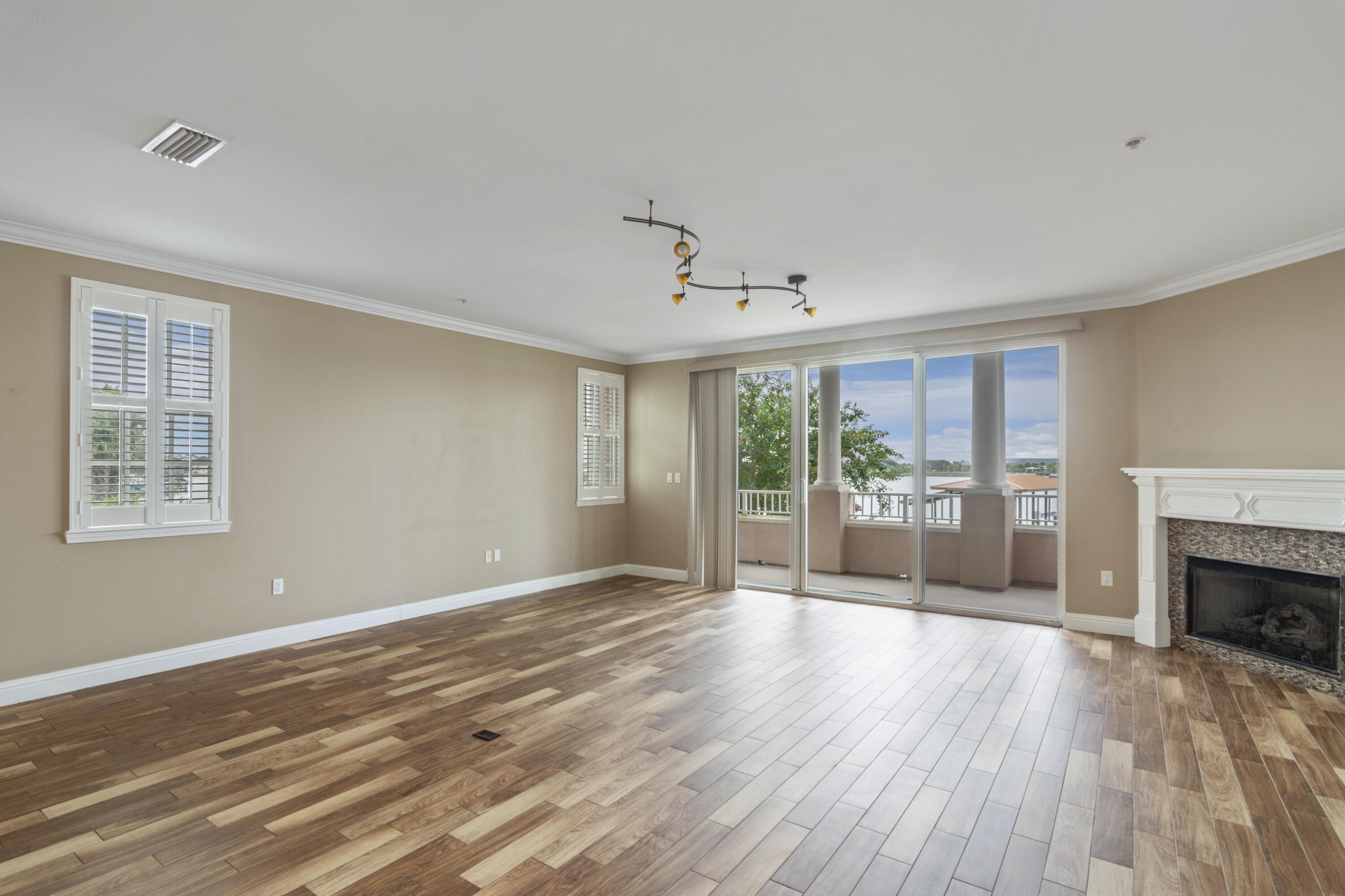 VILLA DI MARE - Residential