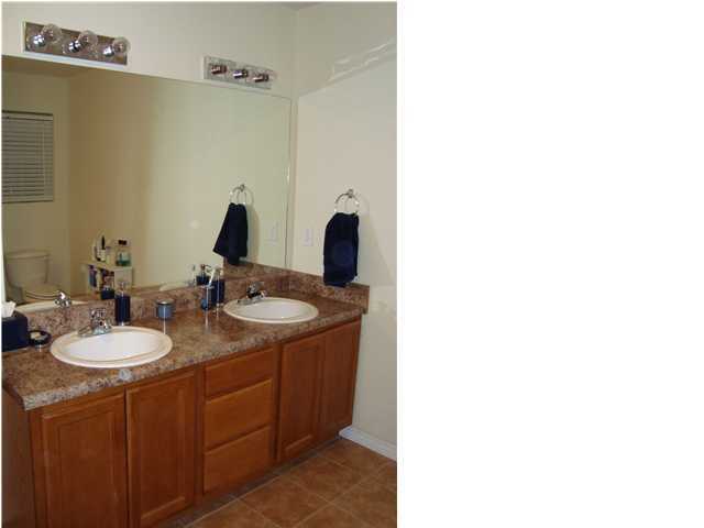 KING'S PORT TOWNHOMES - Residential Lease