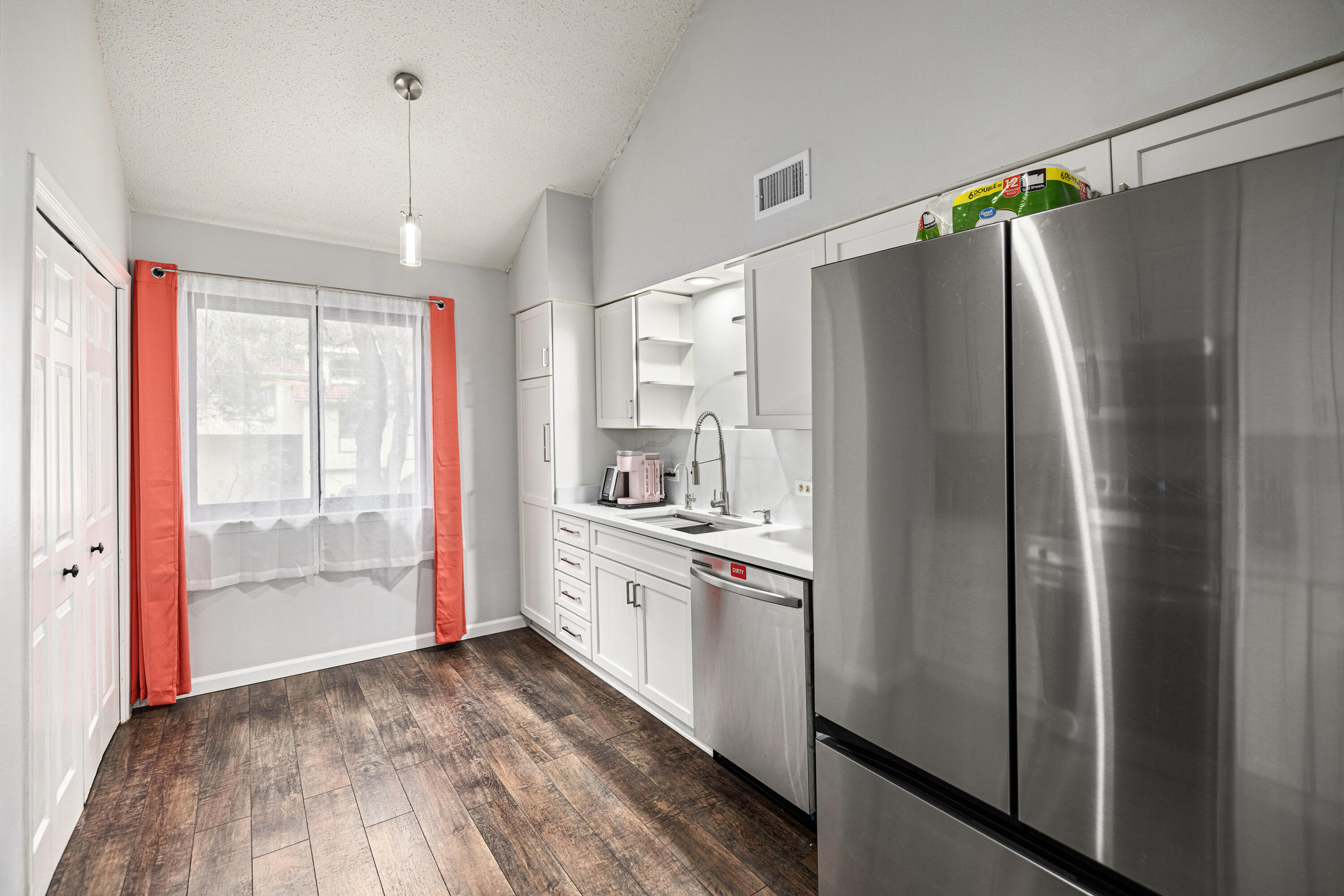 MARINA COVE VILLAGE PH 1 - Residential