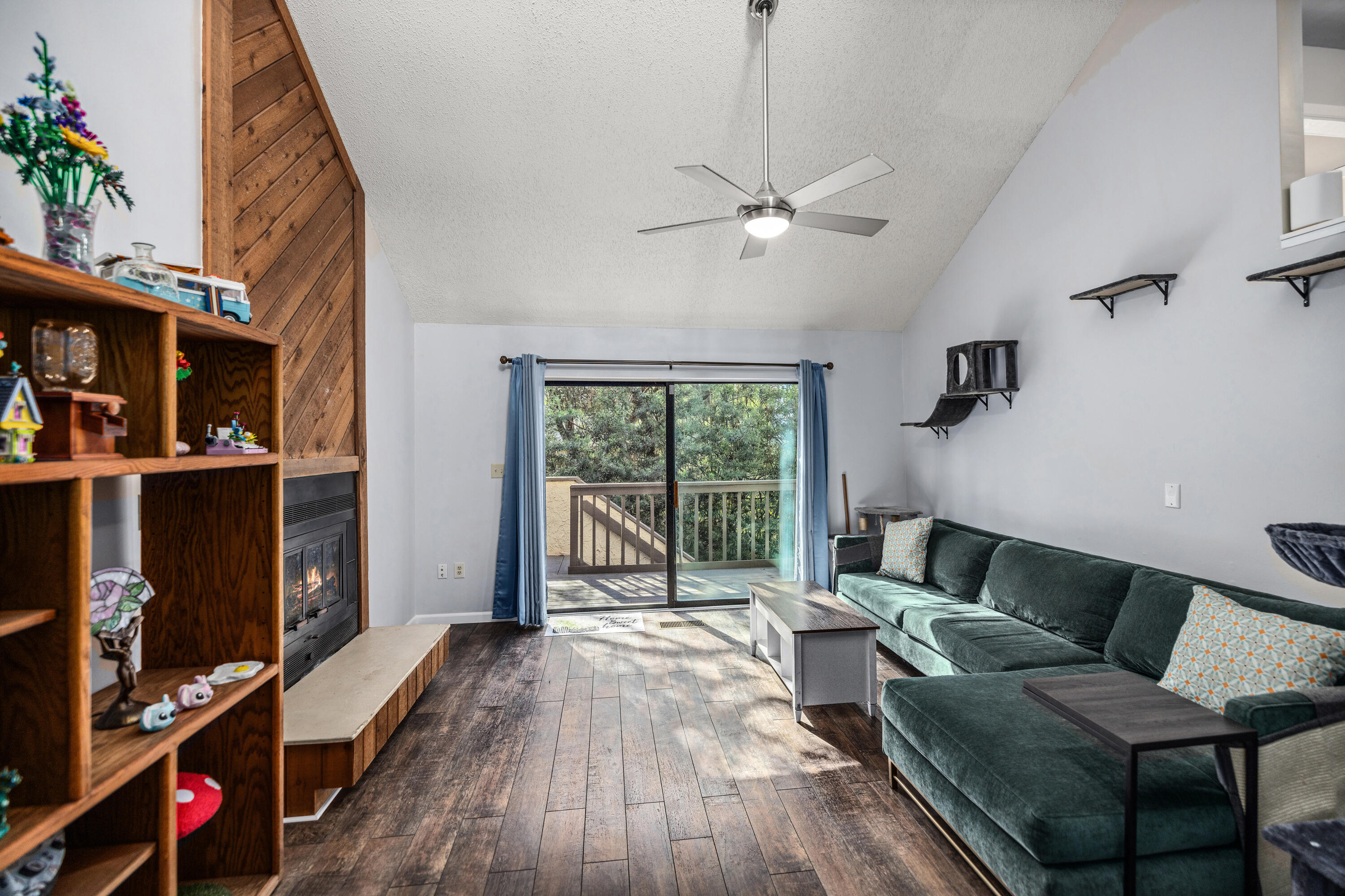 MARINA COVE VILLAGE PH 1 - Residential