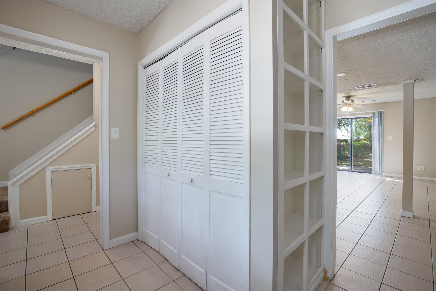 TWIN OAKS - Residential