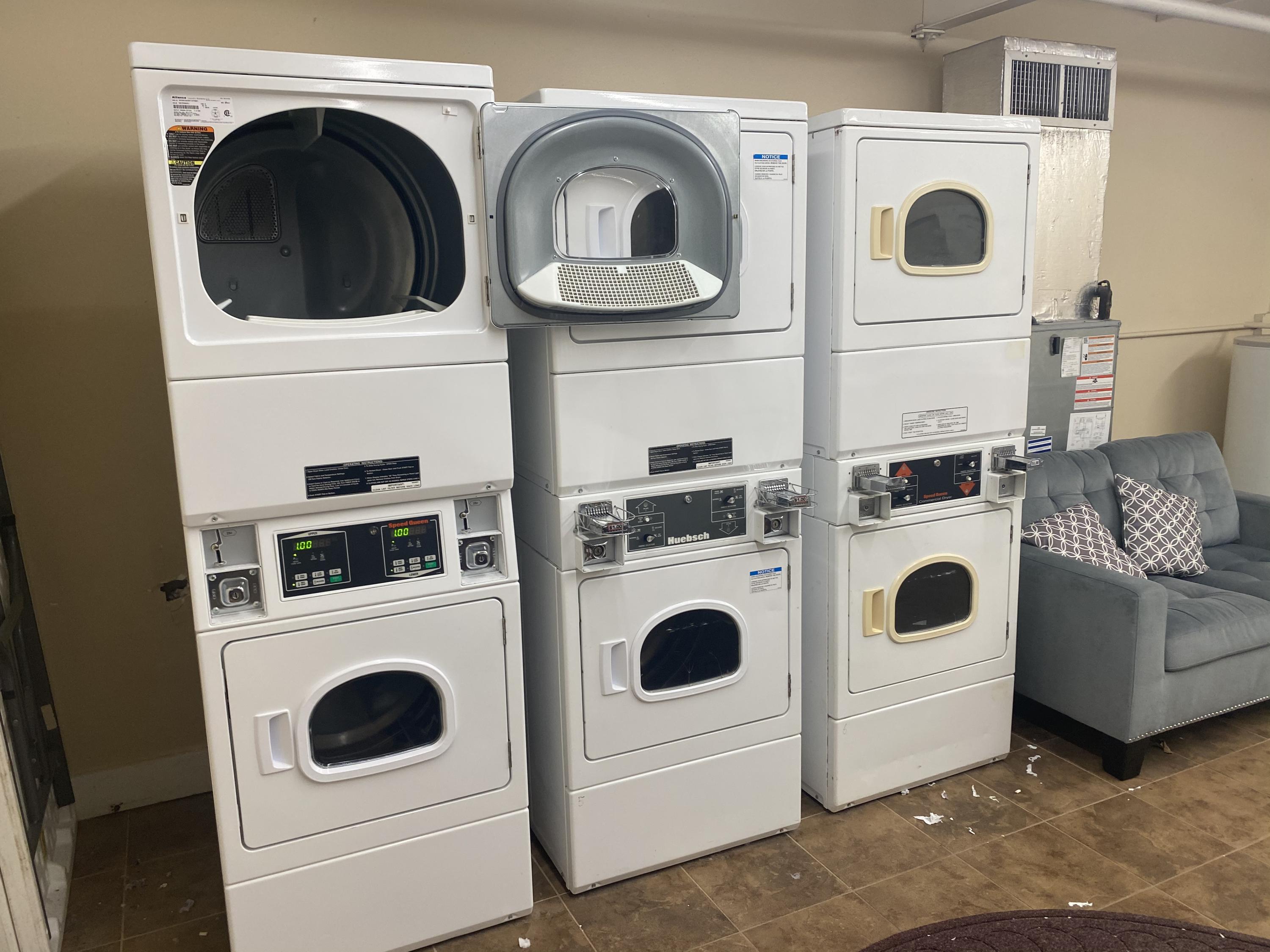 ISLANDER CONDO - Residential