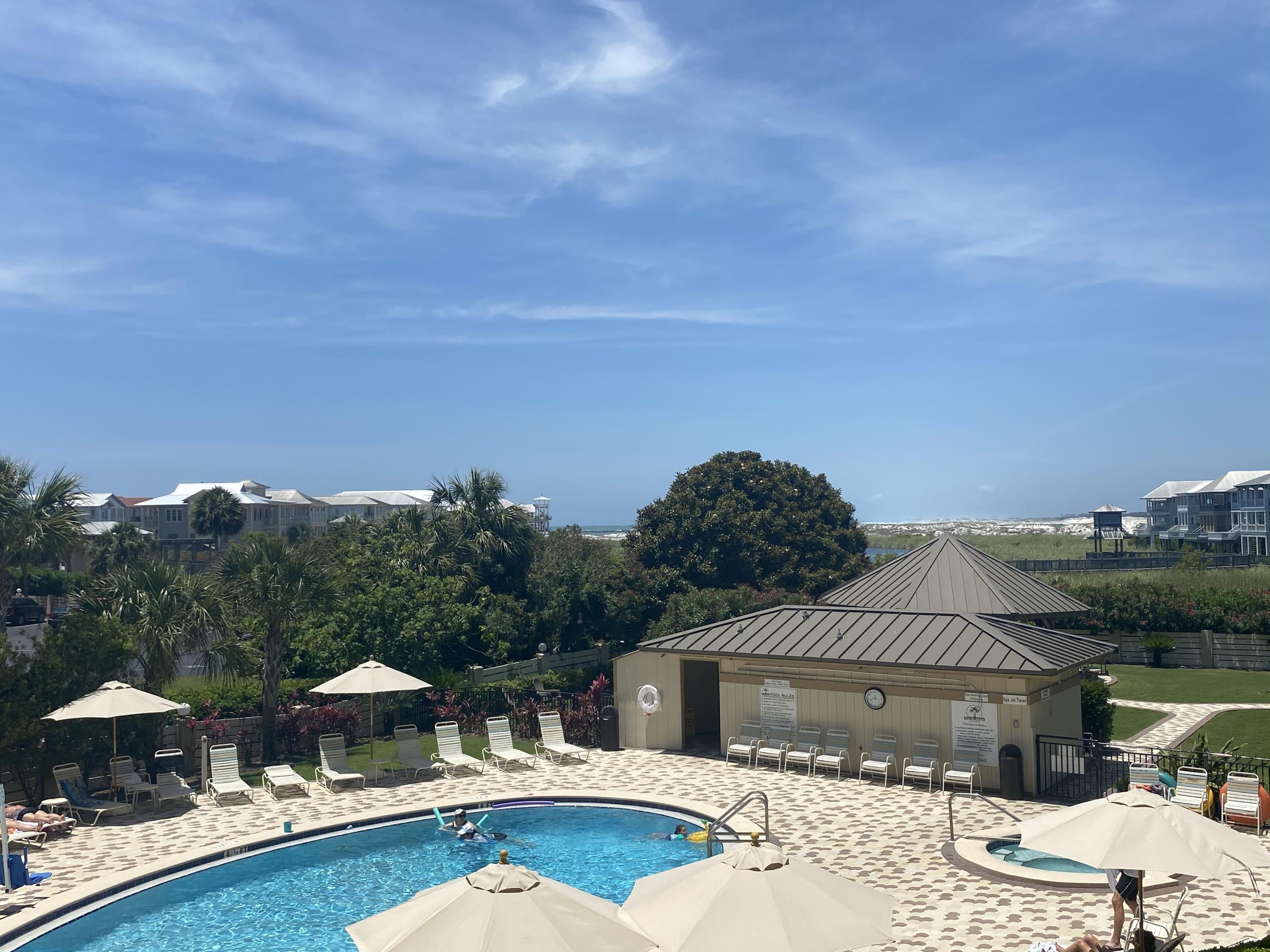 ISLANDER CONDO - Residential