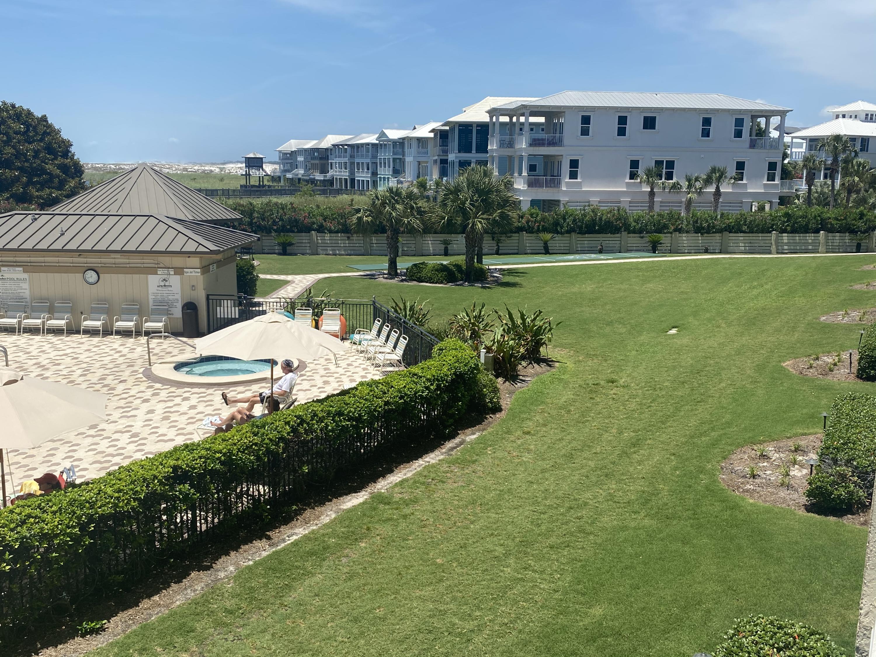 ISLANDER CONDO - Residential