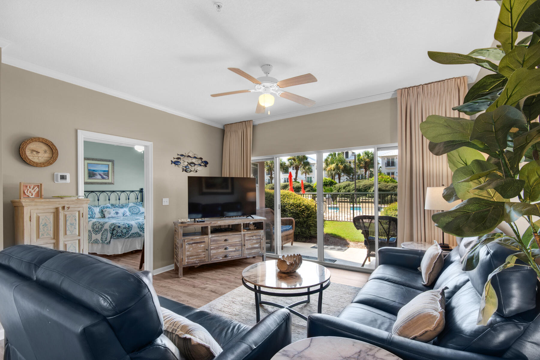 EMERALD WATERS - Residential