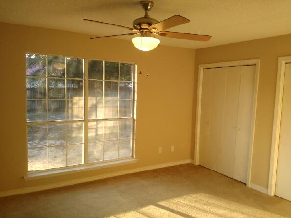 HOLLYROD PARK - Residential