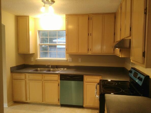 HOLLYROD PARK - Residential