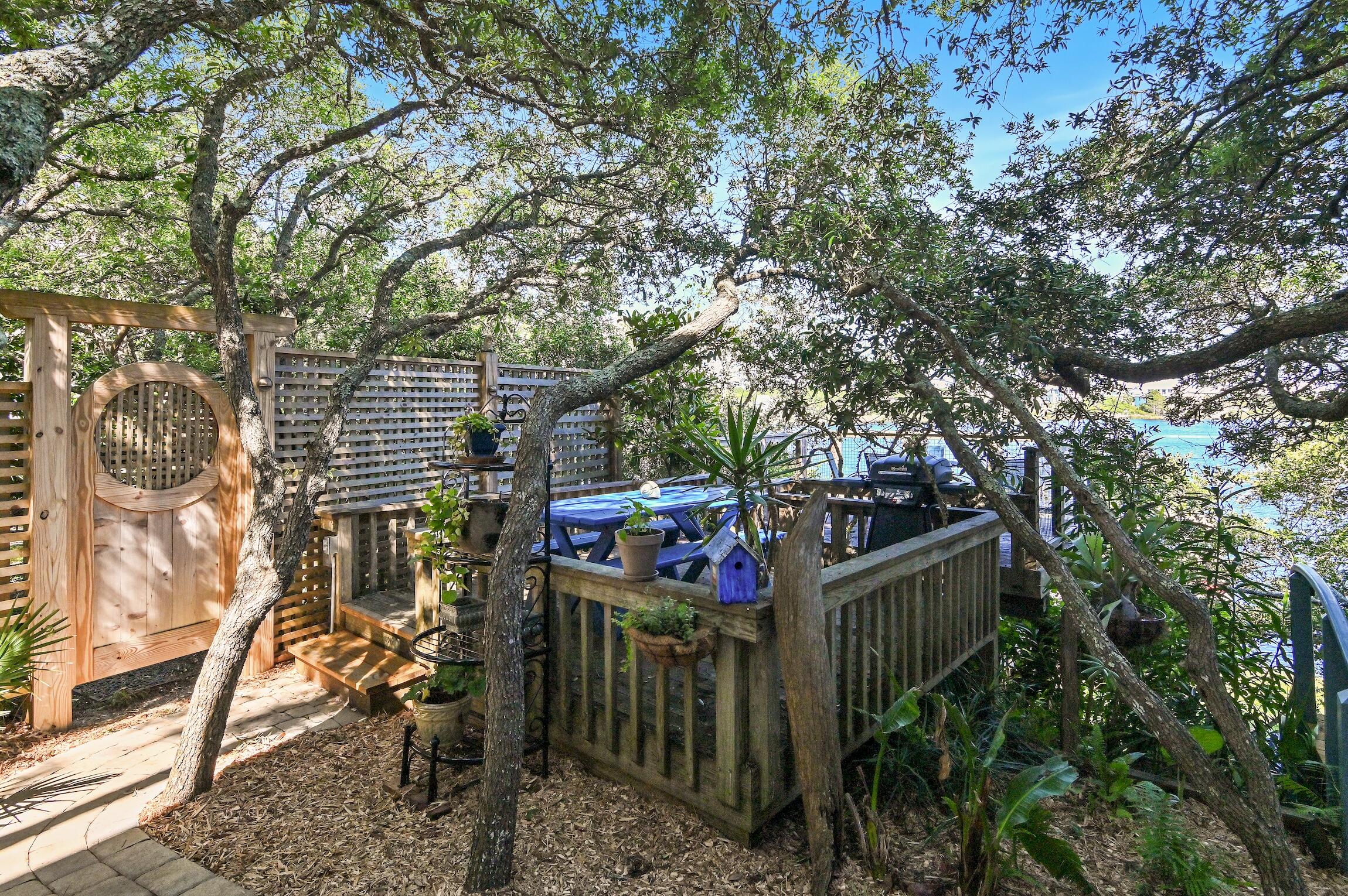 EASTERN LAKE S/D - Residential Lease