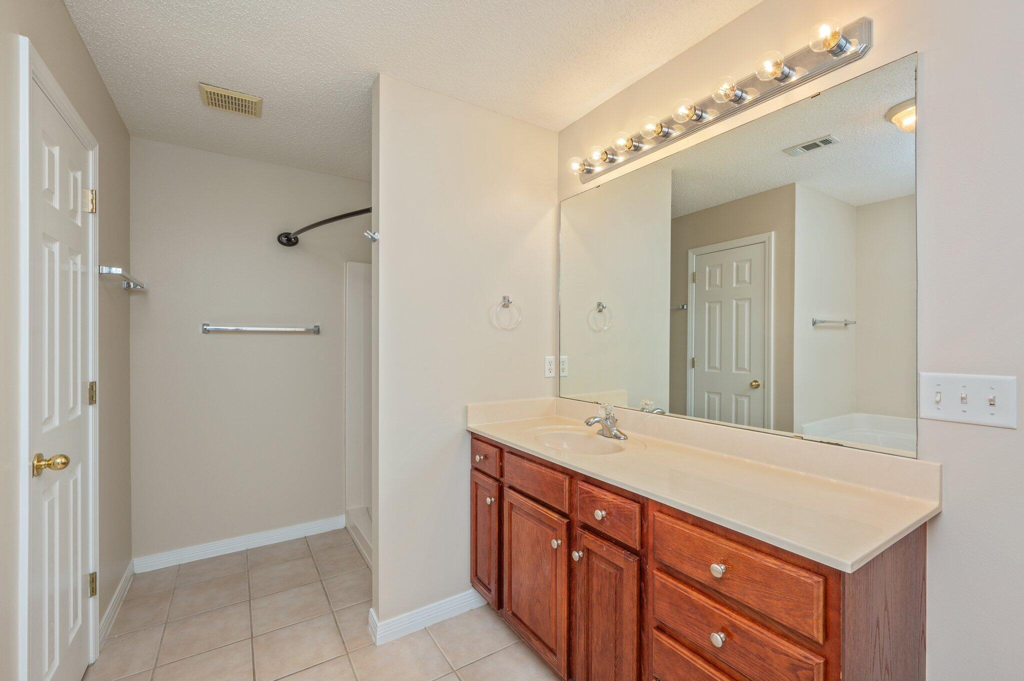 OLD BETHEL ESTATES PH I - Residential