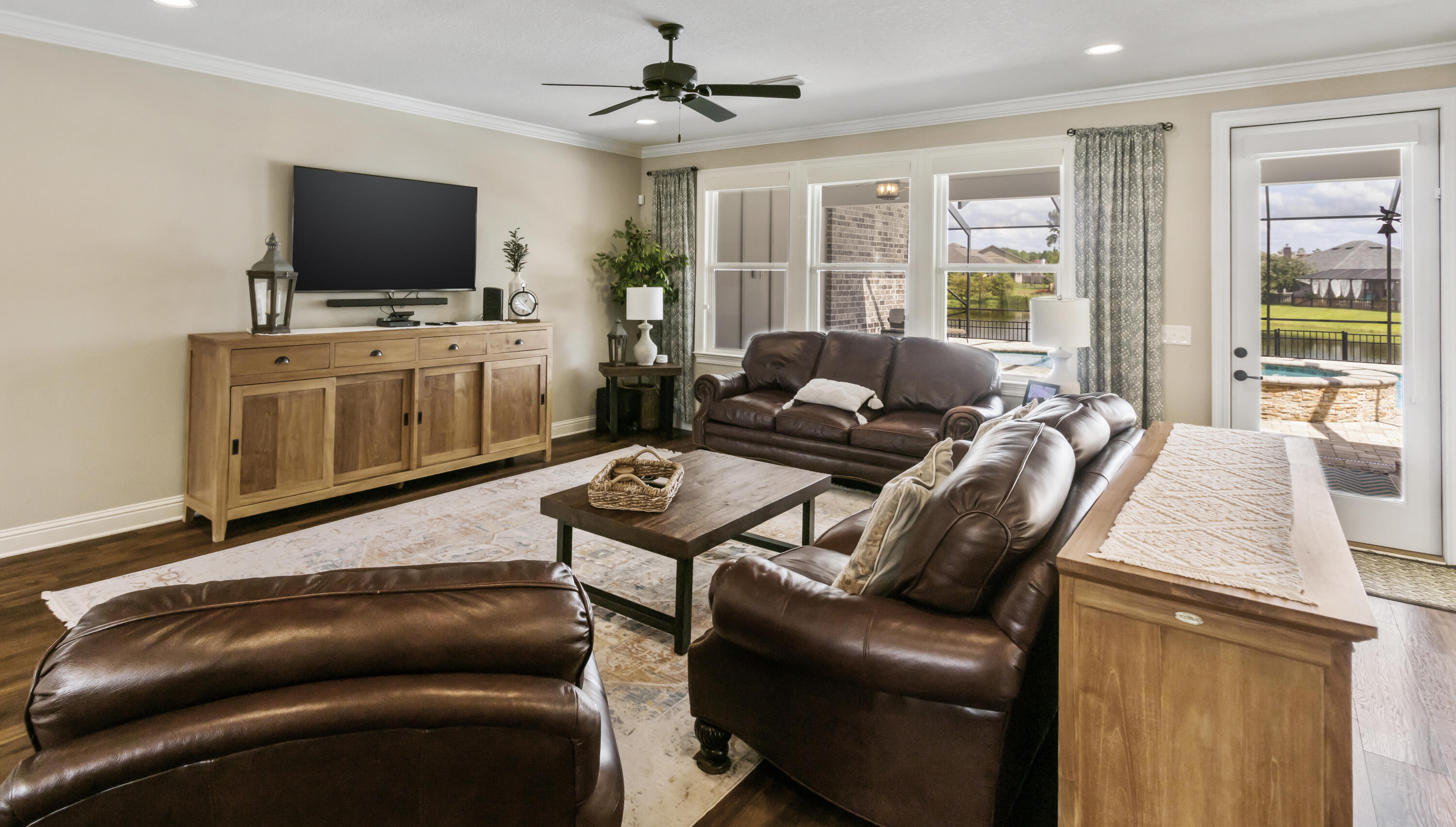 HAMMOCK BAY - Residential