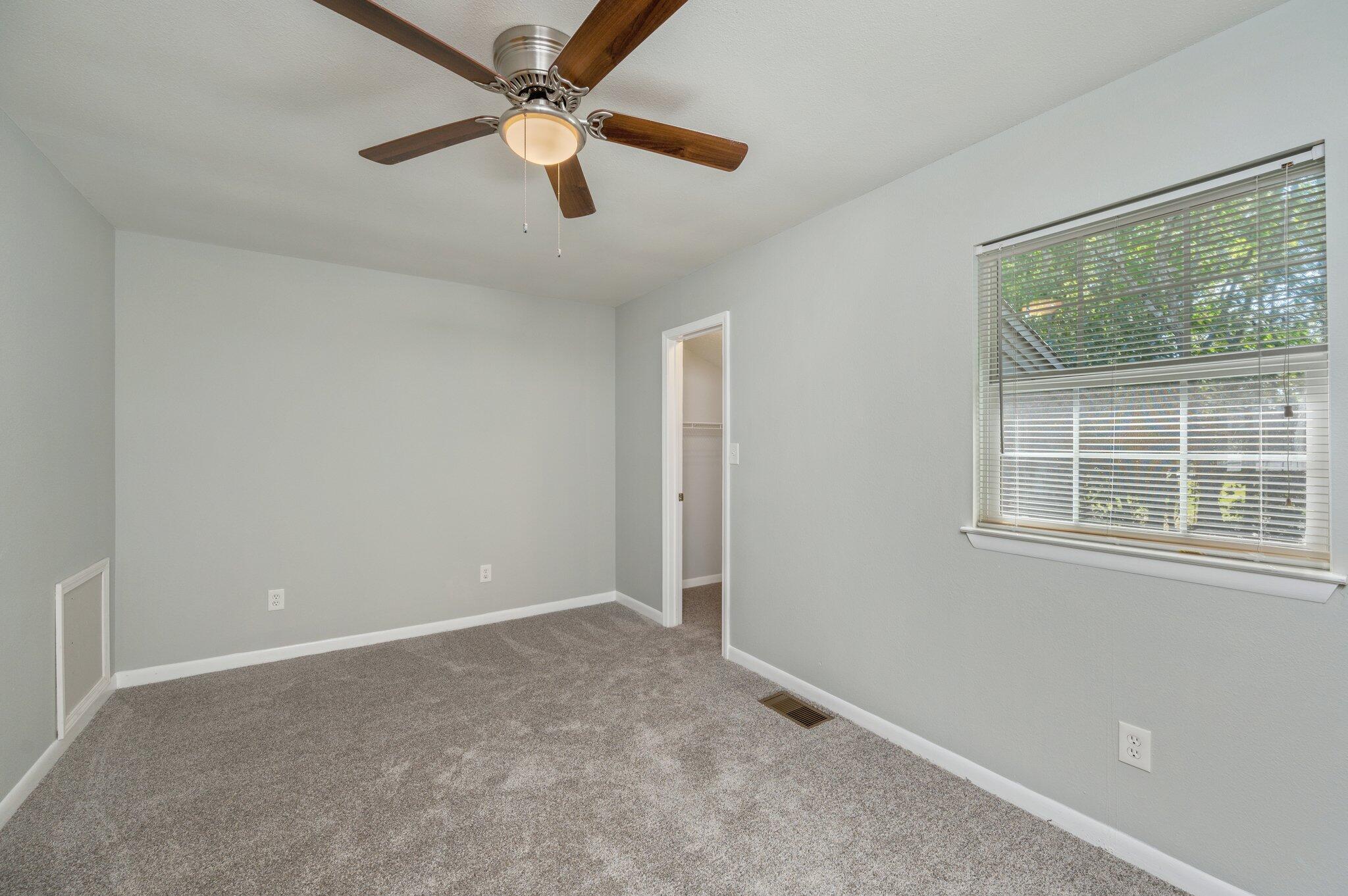 LEESA JENNIFER ACRES - Residential