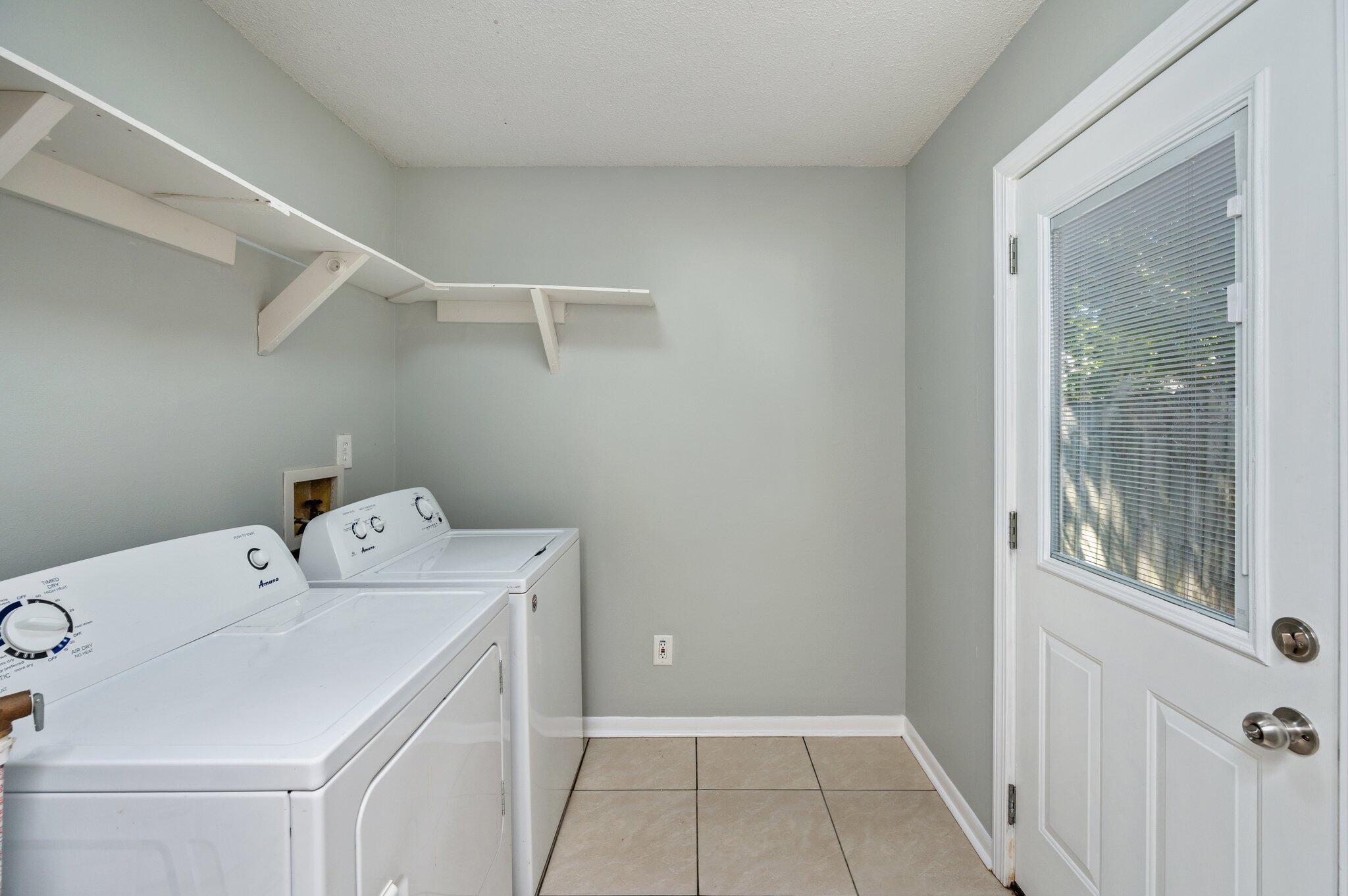 LEESA JENNIFER ACRES - Residential