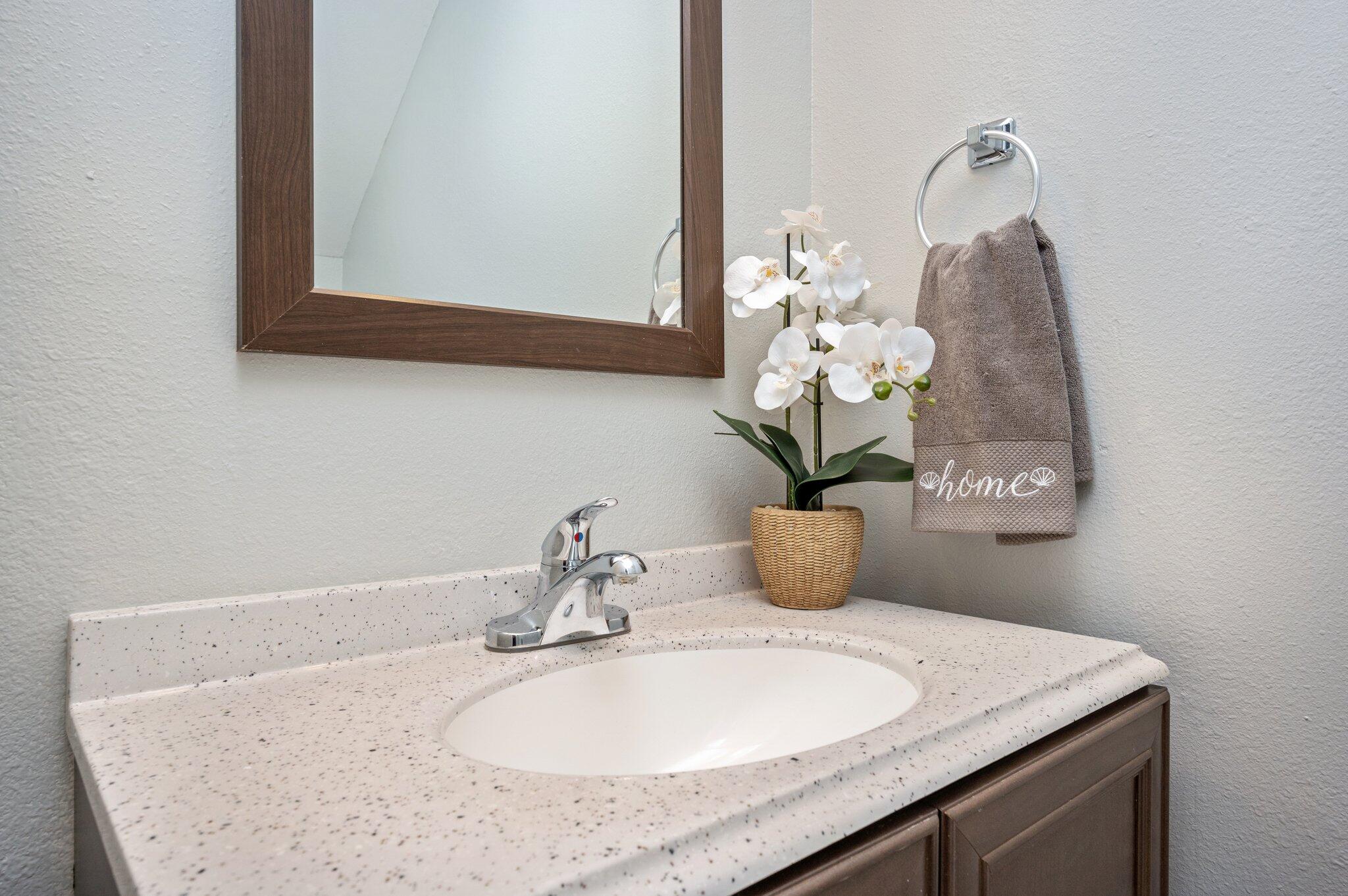 LEESA JENNIFER ACRES - Residential