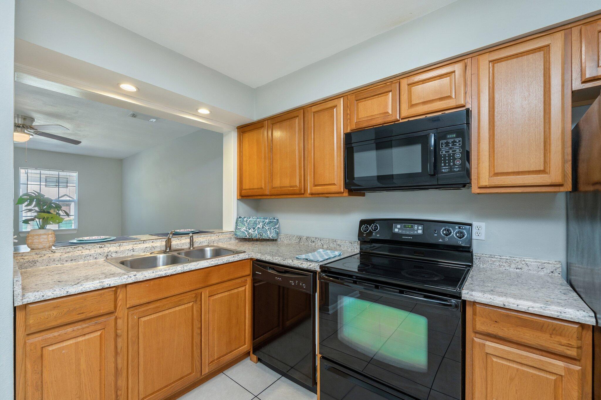 LEESA JENNIFER ACRES - Residential