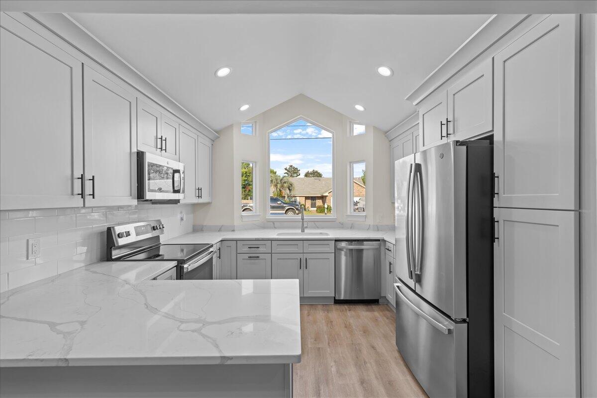 GULF MANOR S/D - Residential