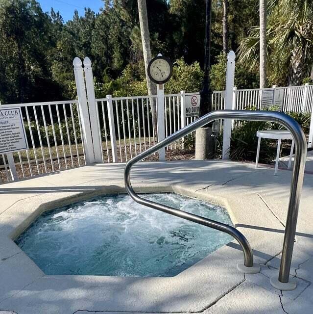 THE FLORIDA CLUB - Residential Lease