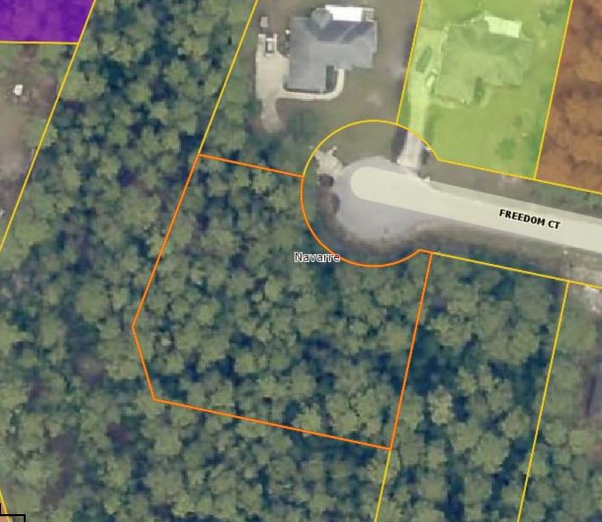 Spacious 0.66 acre lot on cul-de-sac. Beautiful and expansive homesite located in Holley By The Sea. Community amenities include 8 clay tennis courts, a recreation center, an RV camp site, swimming pools, weight room, a playground, and youth department.