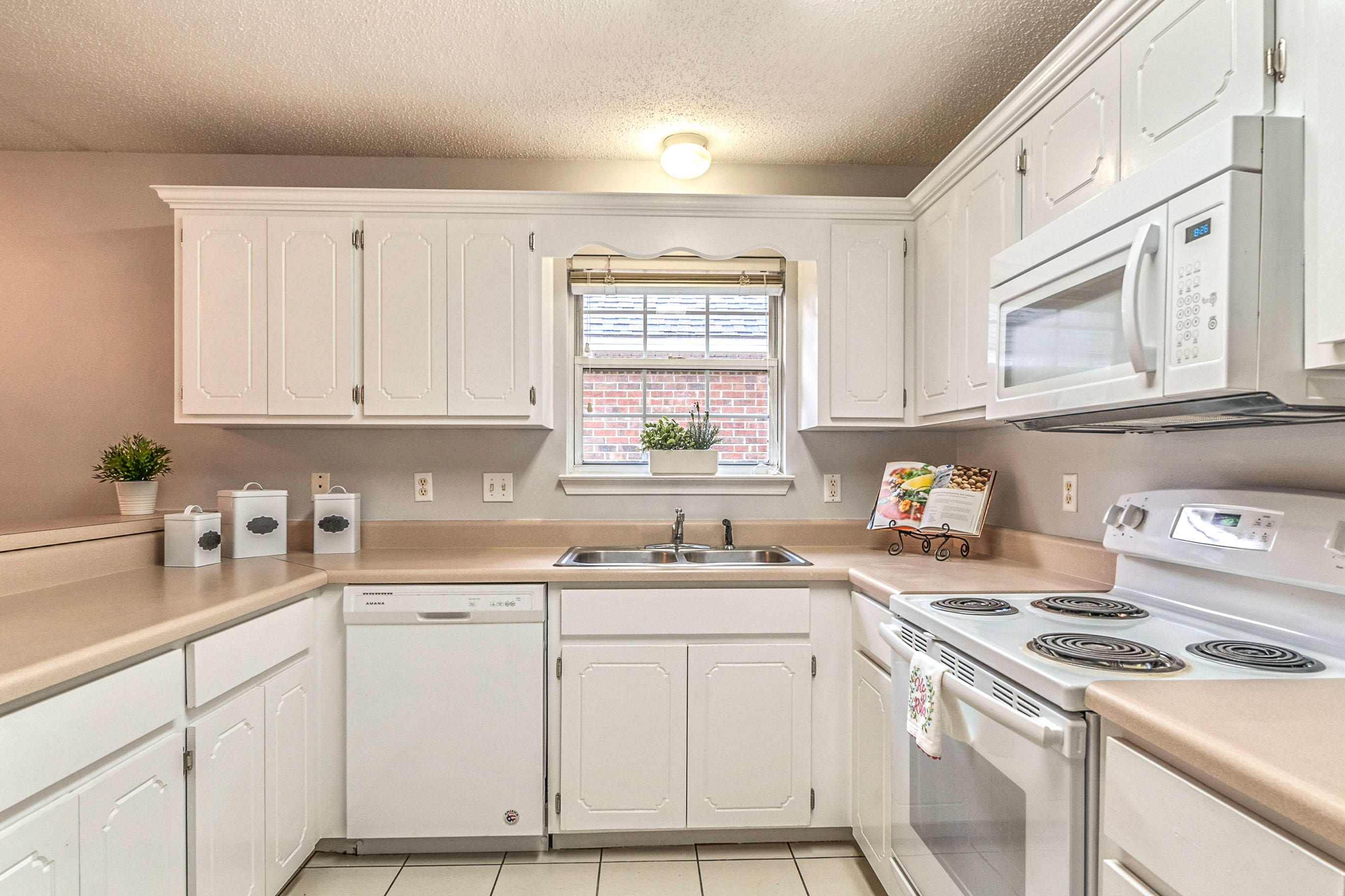 BUNGALOWS AT BLUEWATER BAY - Residential