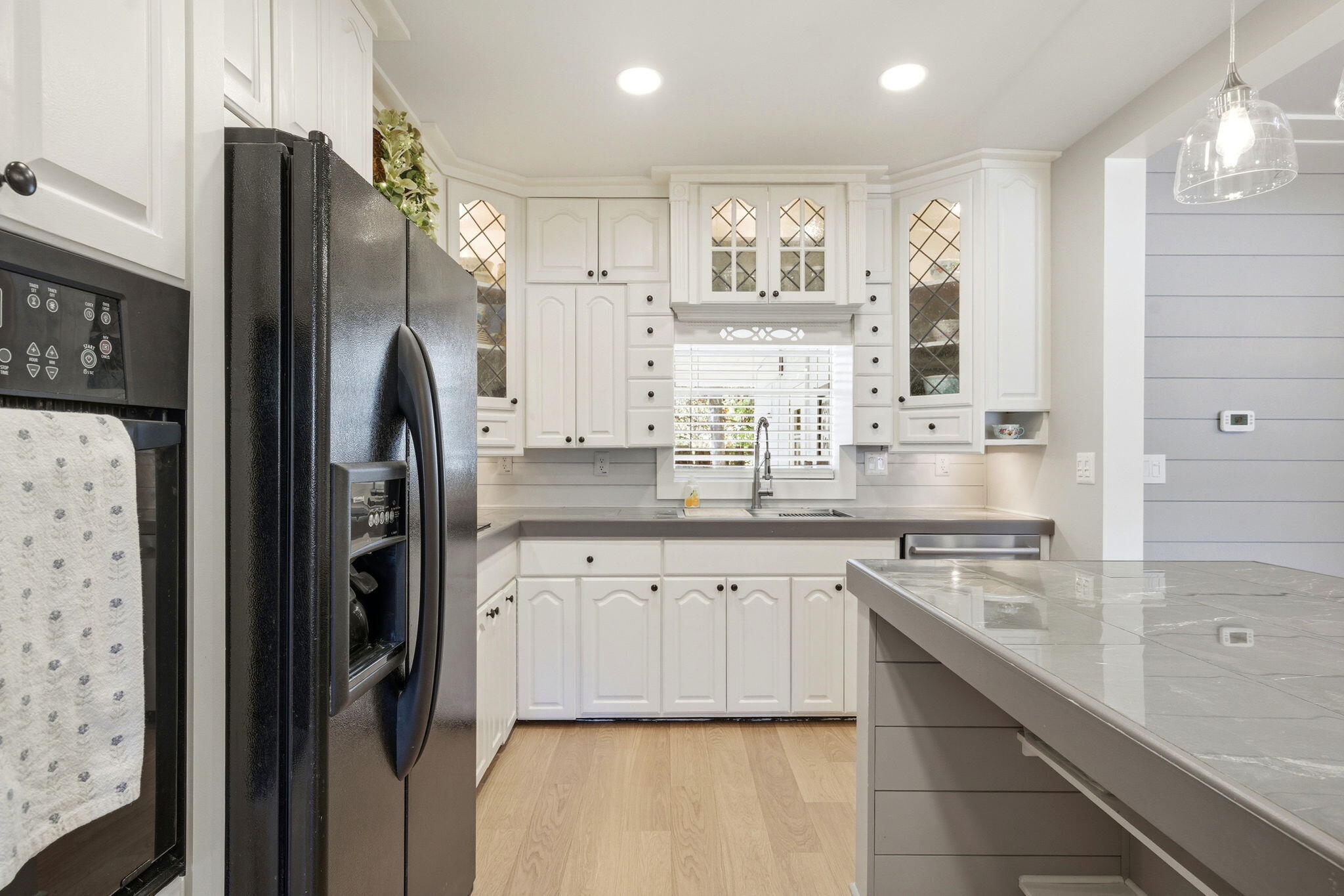 ELLIOTTS POINT 4TH ADDN - Residential