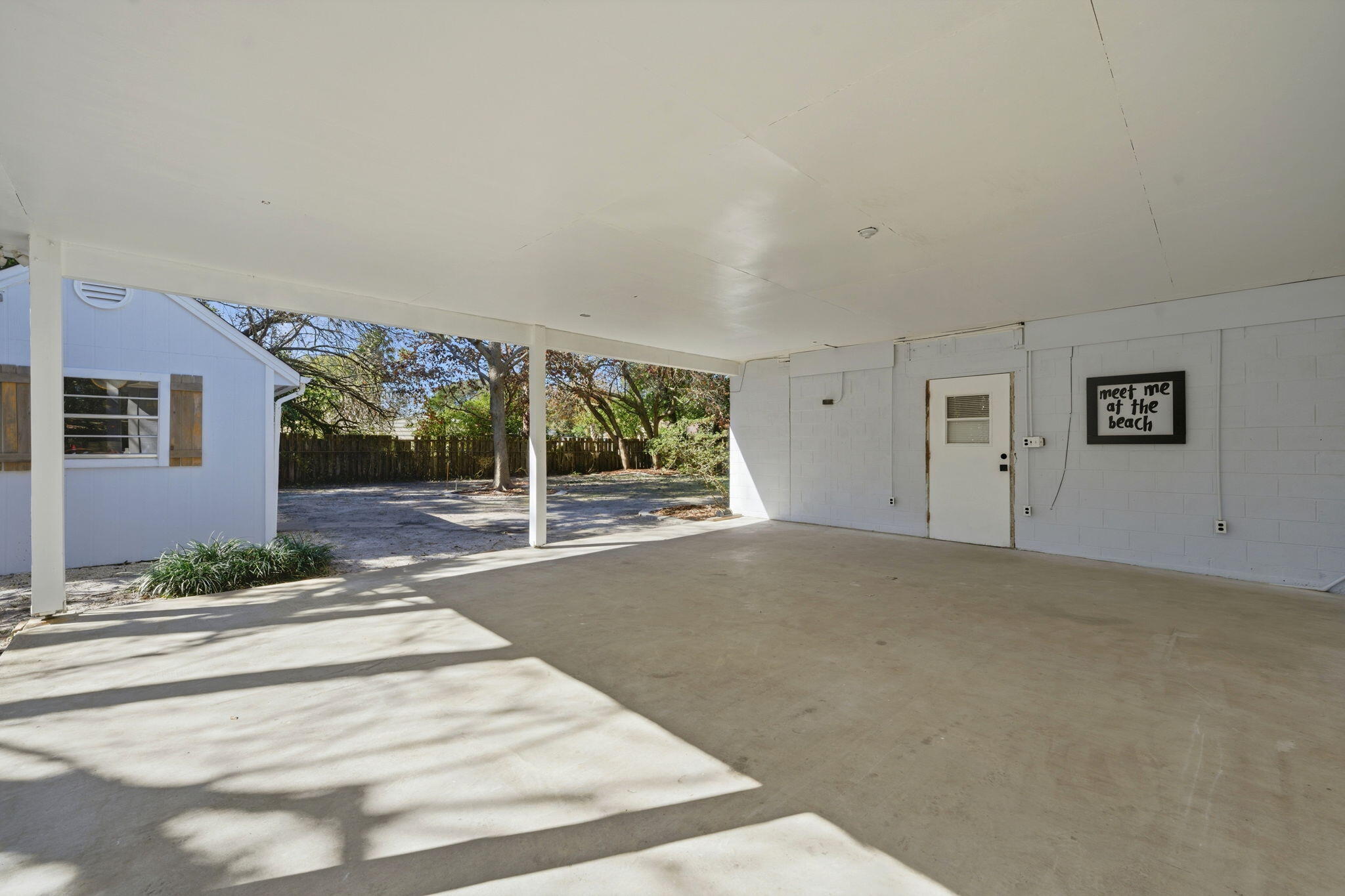 ELLIOTTS POINT 4TH ADDN - Residential