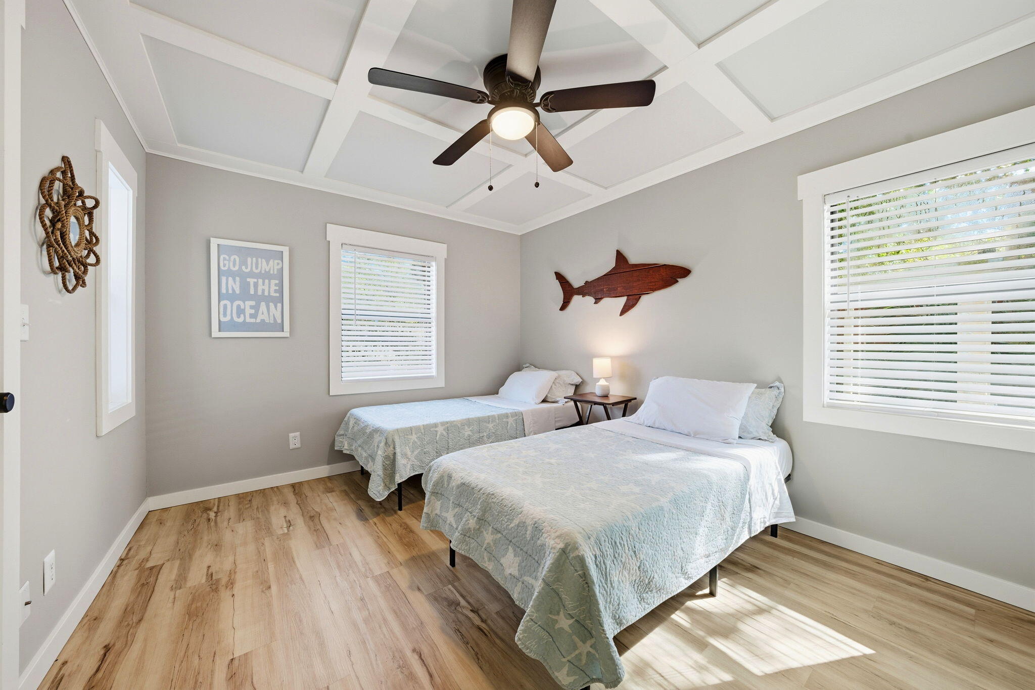 ELLIOTTS POINT 4TH ADDN - Residential