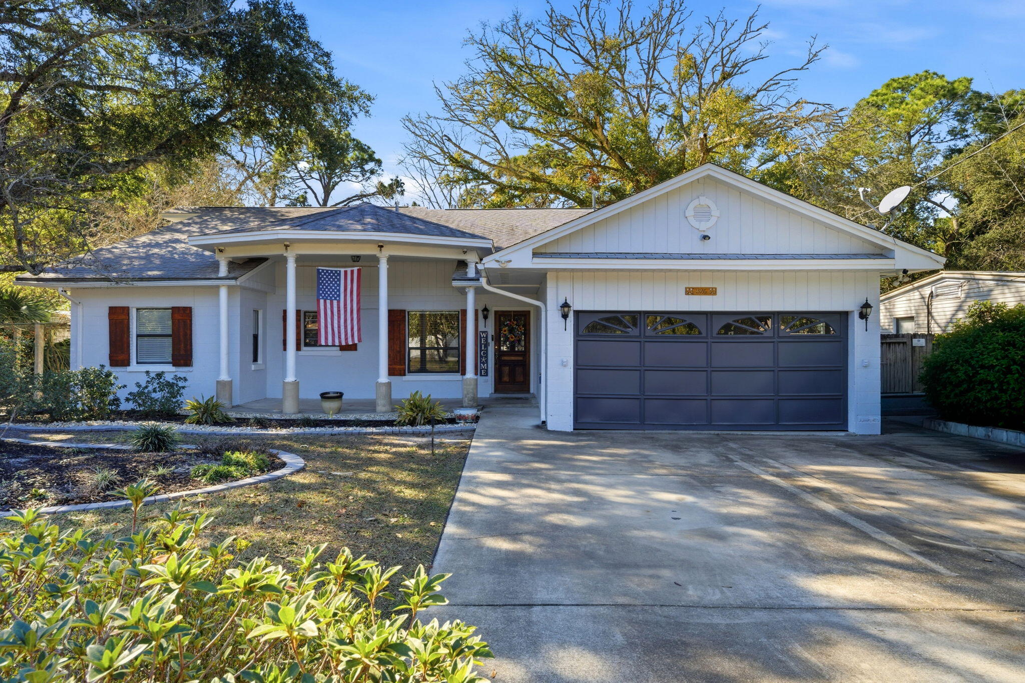 ELLIOTTS POINT 4TH ADDN - Residential