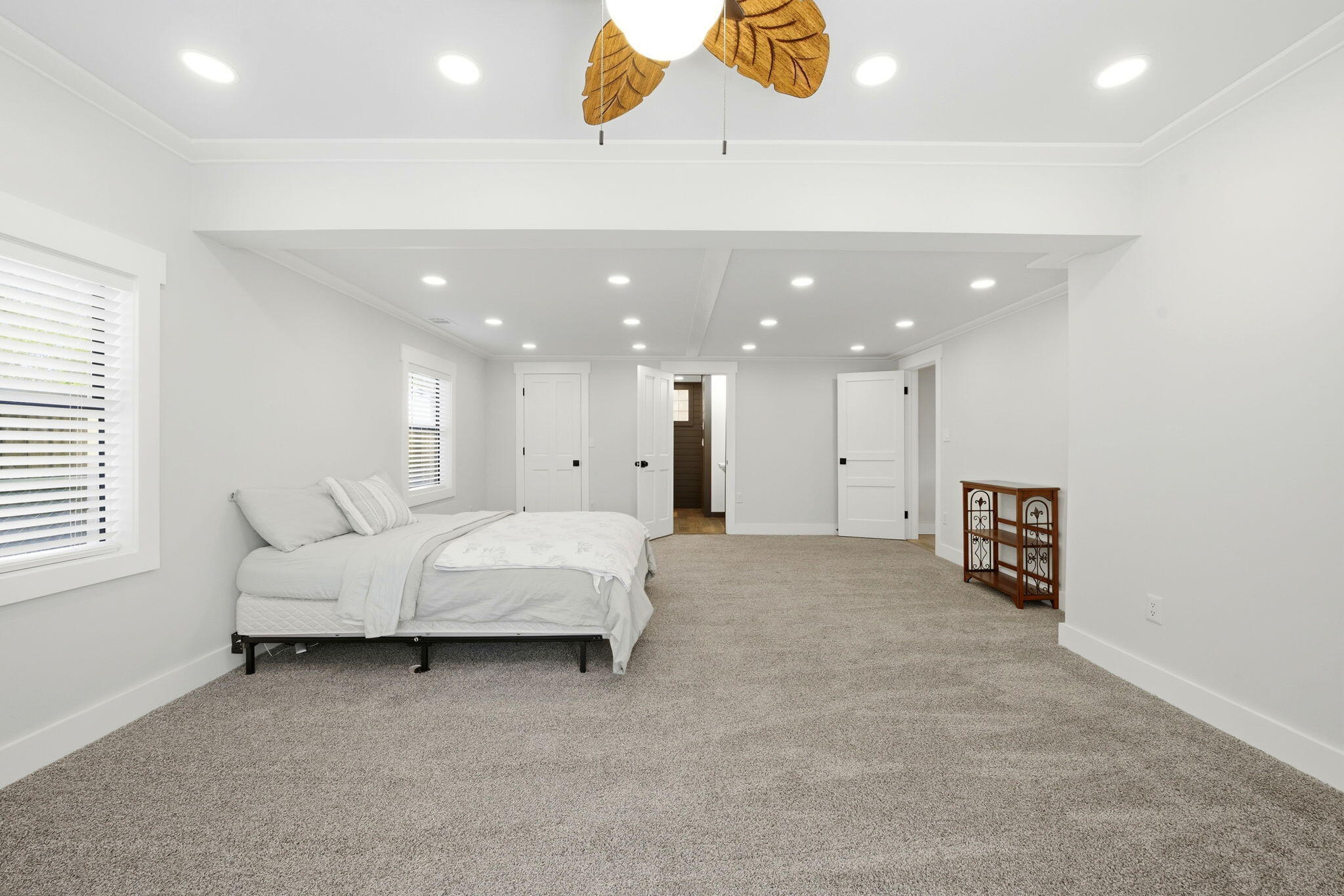 ELLIOTTS POINT 4TH ADDN - Residential