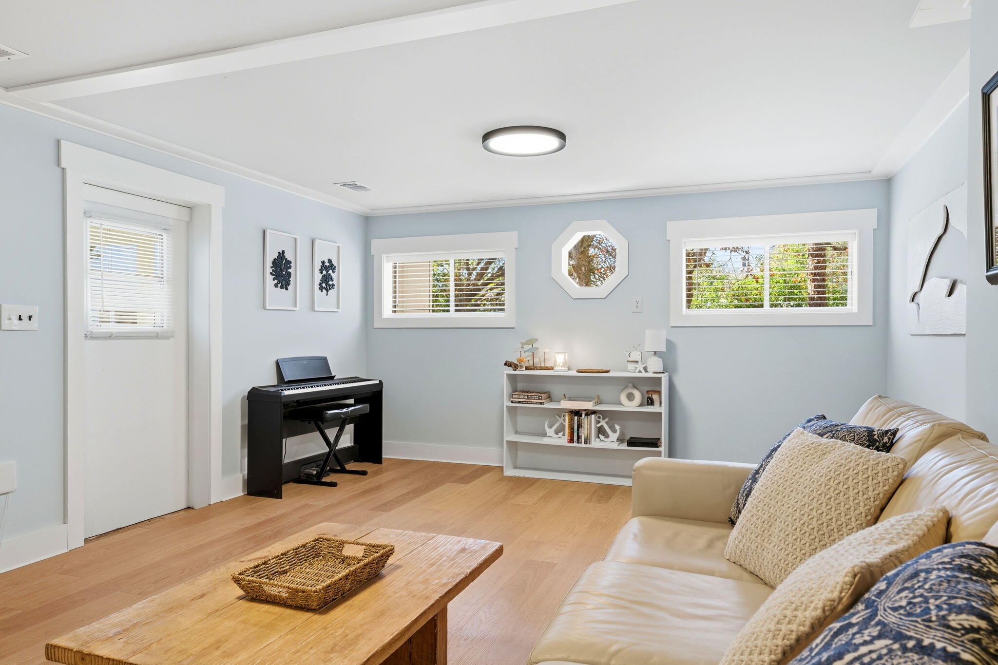 ELLIOTTS POINT 4TH ADDN - Residential