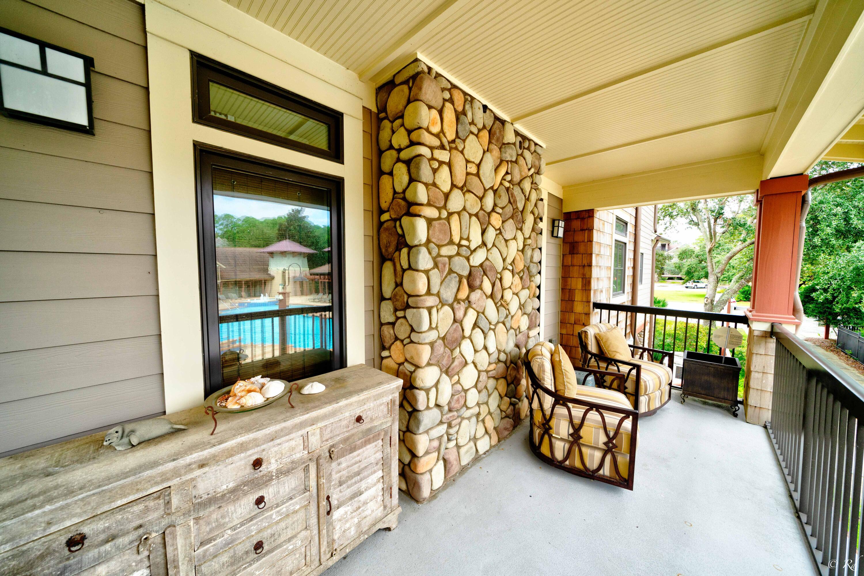 WILD HERON LAKESIDE LODGE - Residential