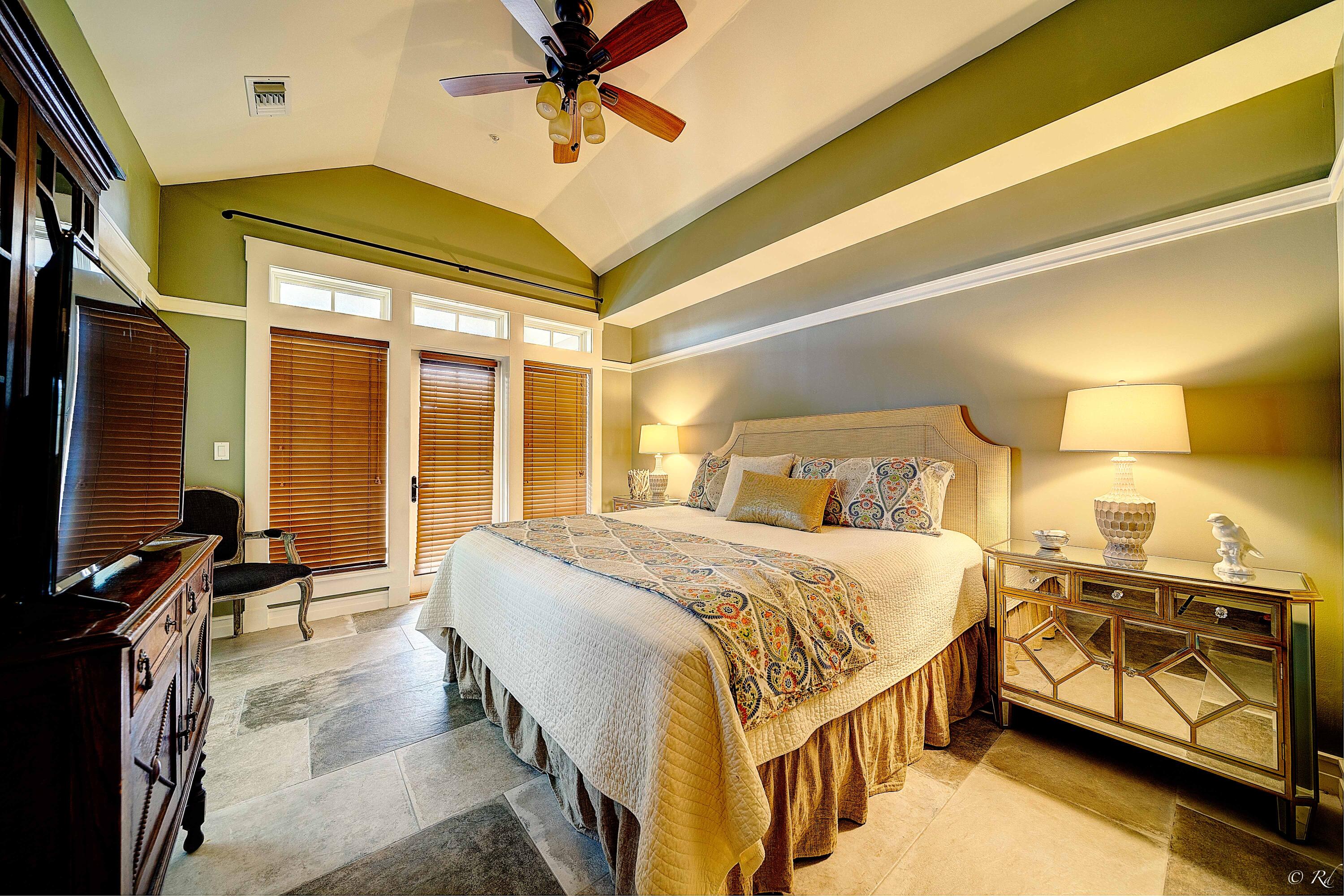 WILD HERON LAKESIDE LODGE - Residential