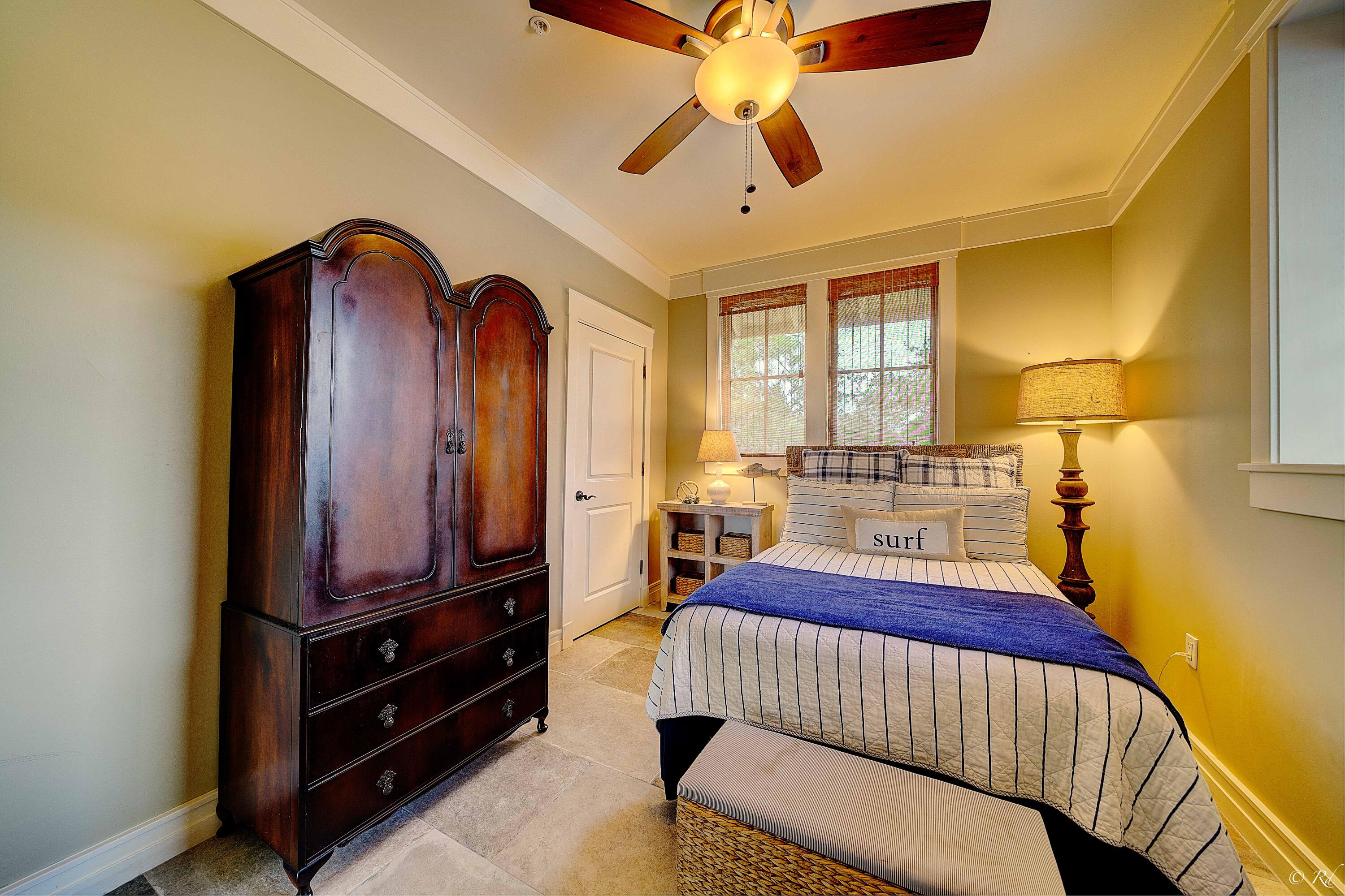 WILD HERON LAKESIDE LODGE - Residential